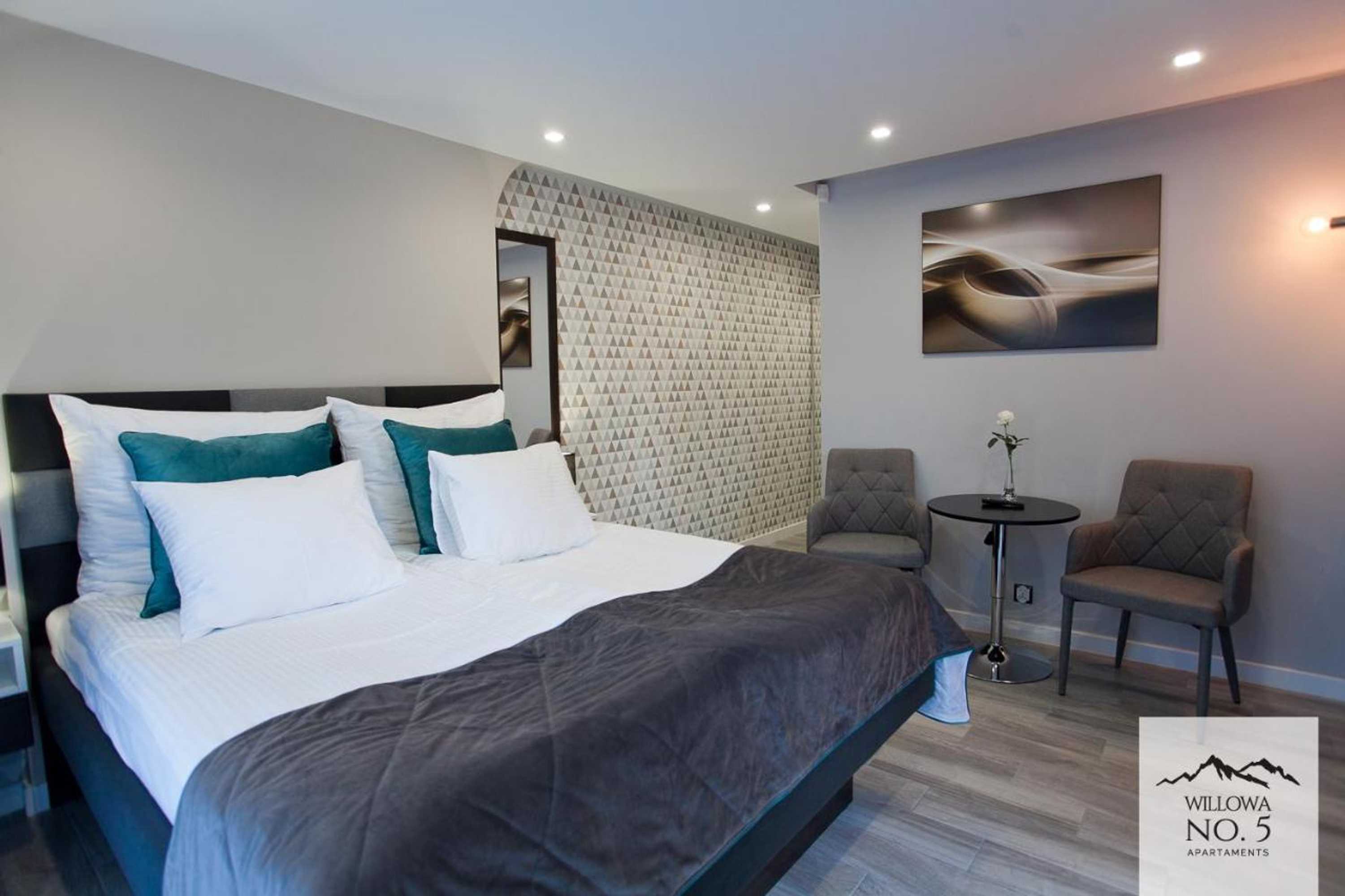 Gift card for Willowa No. 5 Apartaments