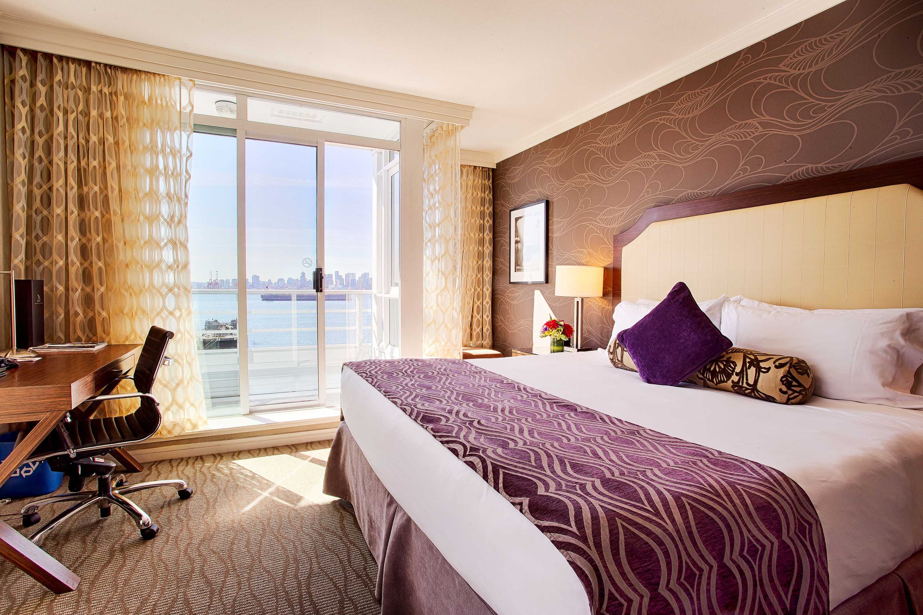 Gift card for Pinnacle Hotel at The Pier Gift card for Pinnacle Hotel at The Pier
