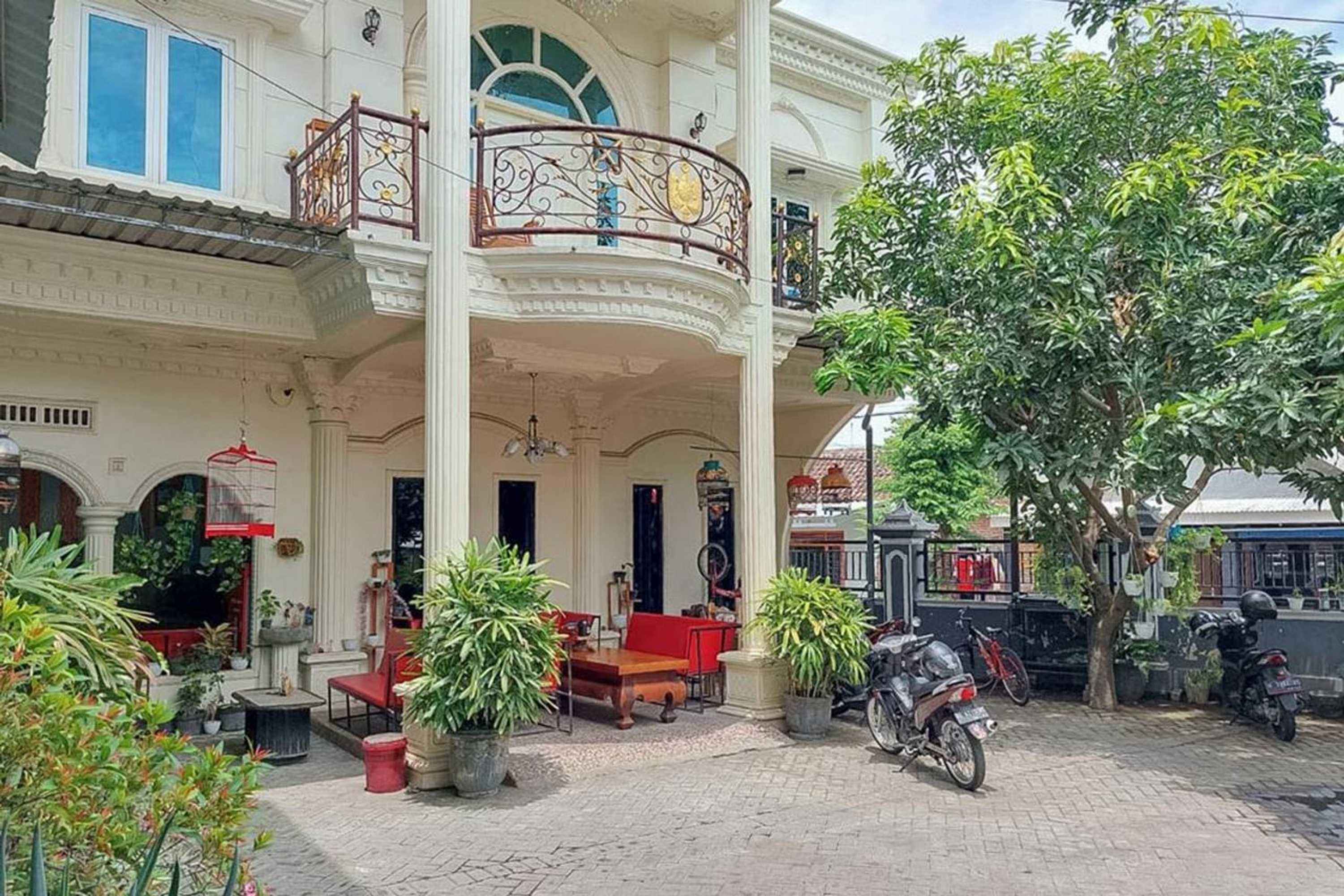 Gift card for Icha Homestay Near Terminal Purabaya Madiun