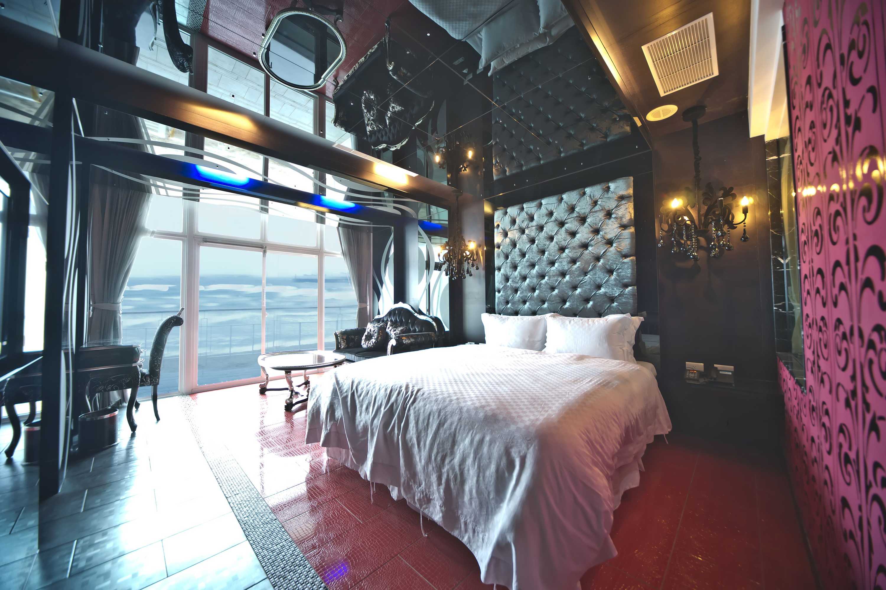 Gift card for White House Beach Hotspring Resort