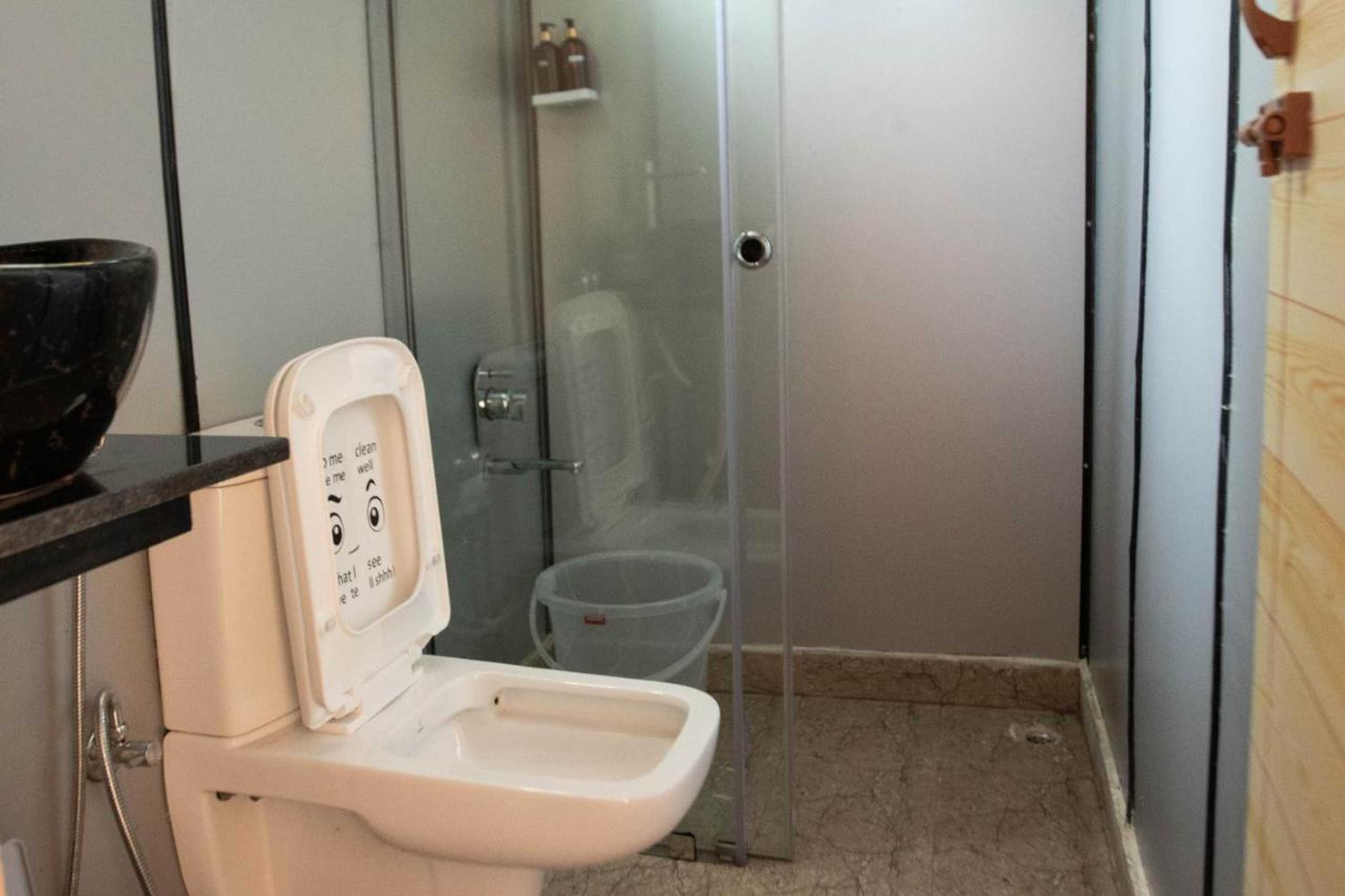 Gift card for 16 Bedouin