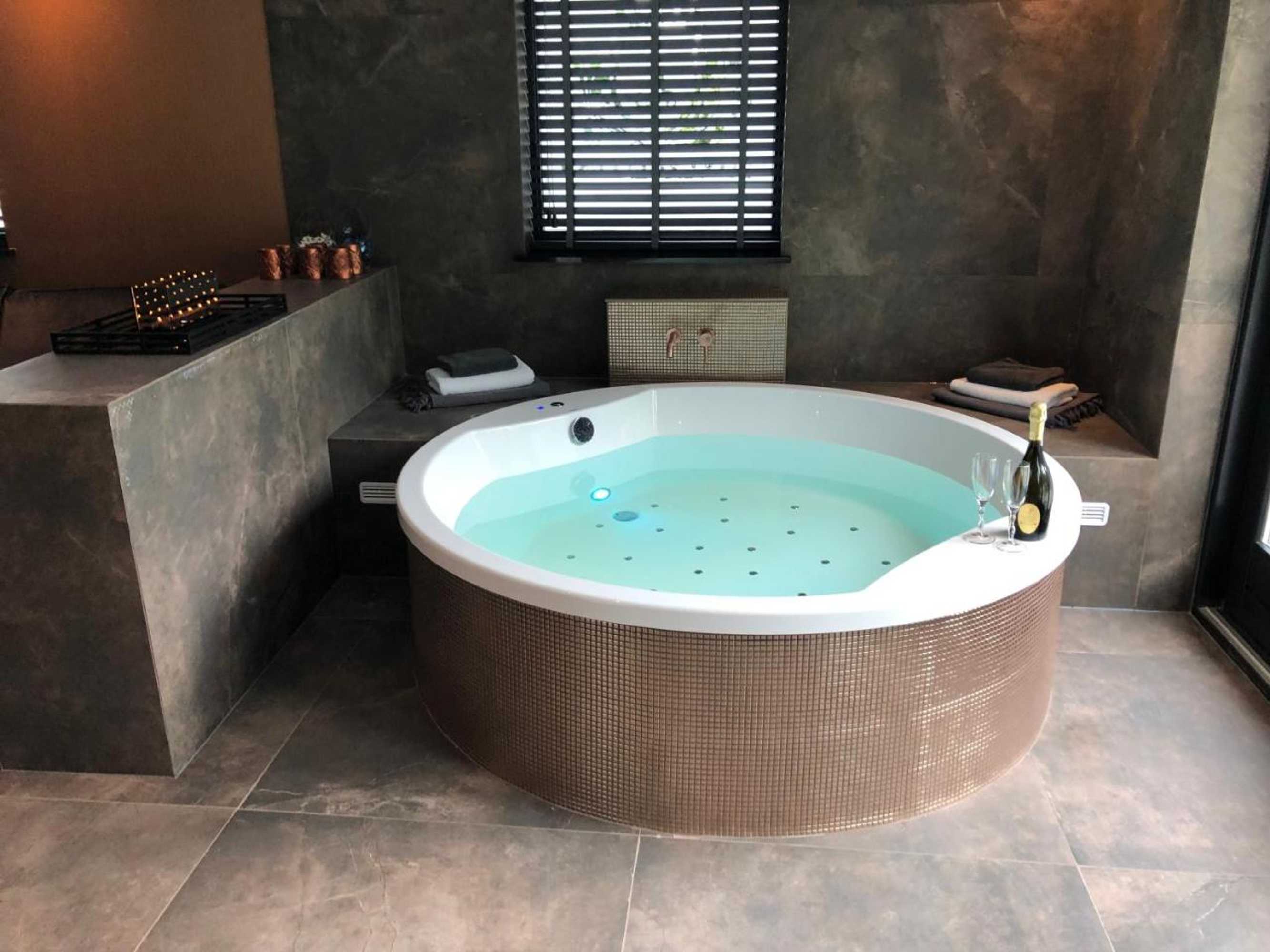 Gift card for Luxexcellent Super Suite