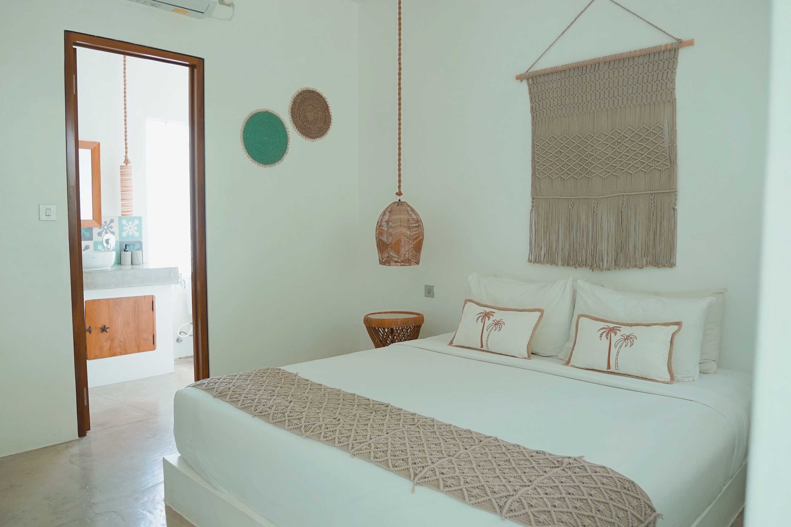 Gift card for Seaesta Komodo Hotel & Hostel Gift card for Seaesta Komodo Hotel & Hostel
