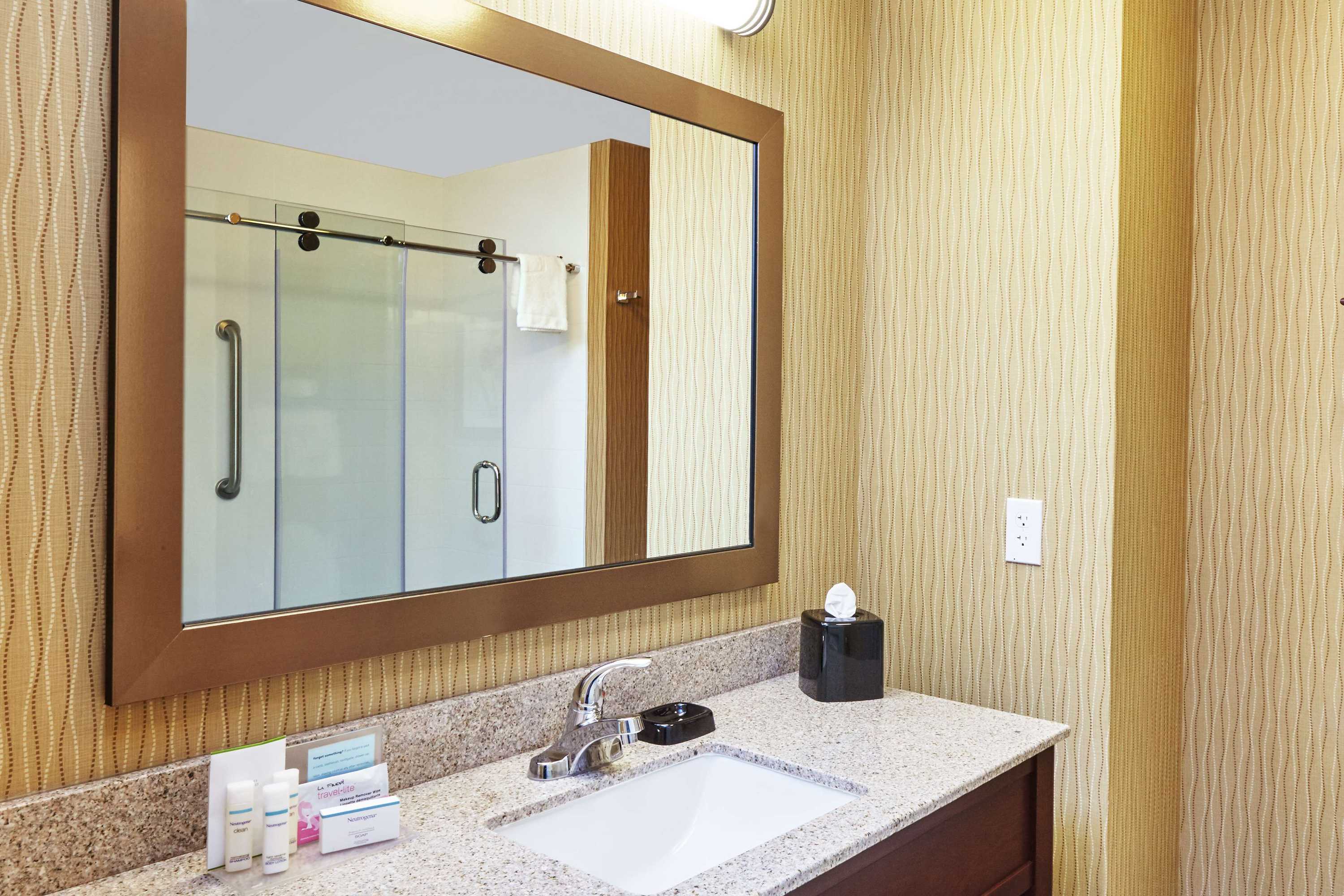 Gift card for Hampton Inn & Suites Milwaukee/franklin Gift card for Hampton Inn & Suites Milwaukee/franklin