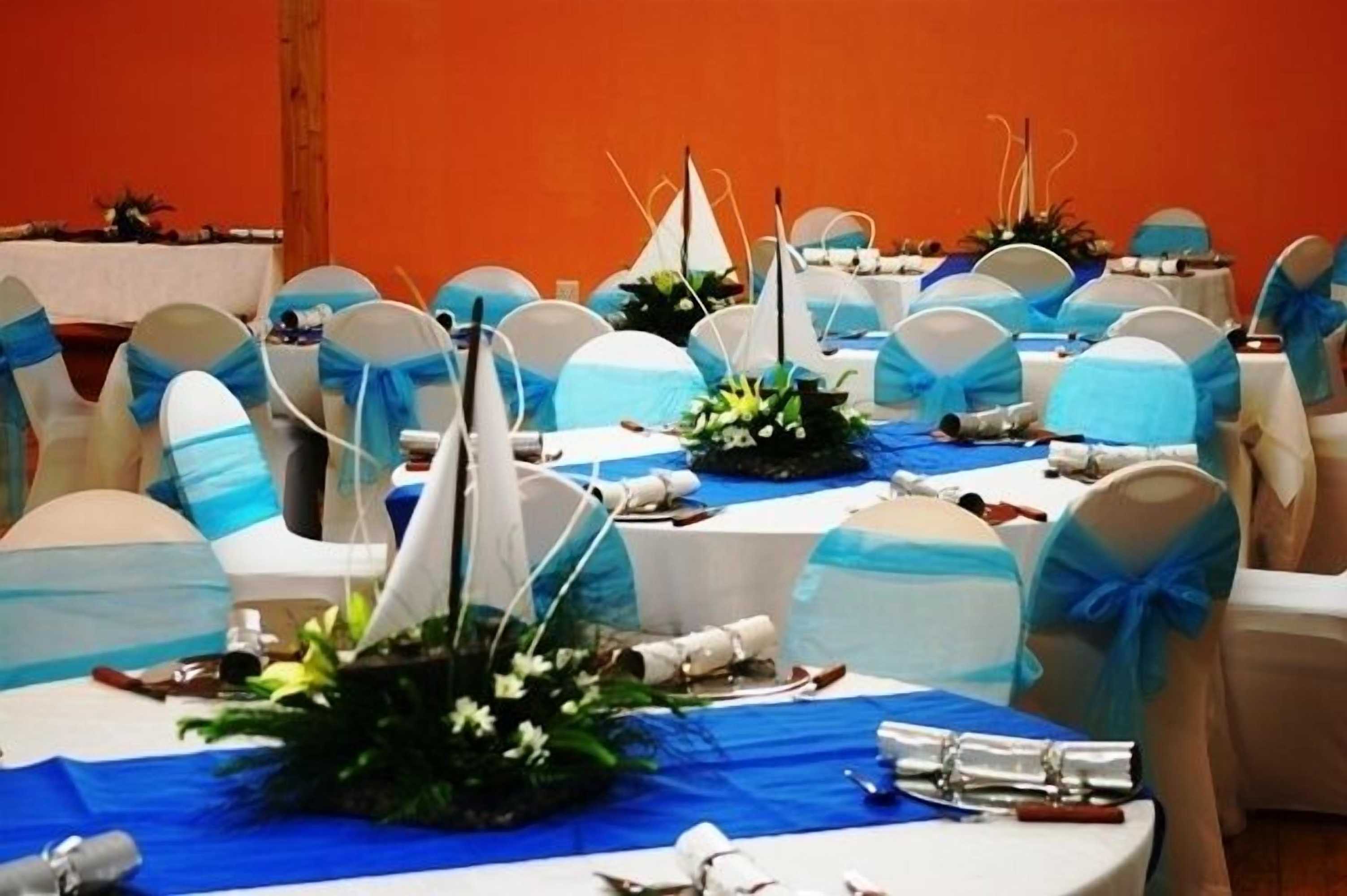 Gift card for Santos Express Train Lodge - Hostel