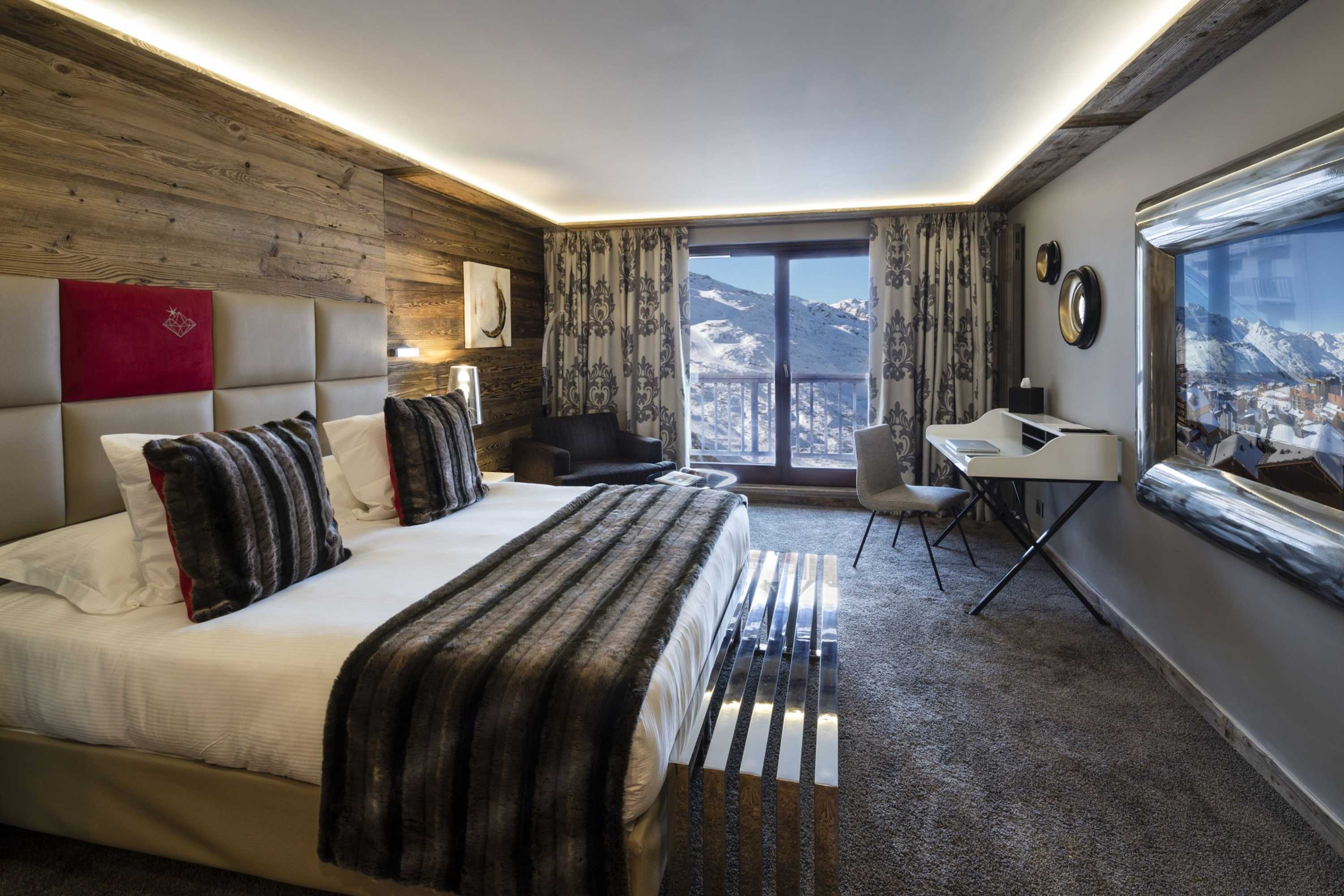 Gift card for Hôtel Koh-I Nor by Les Etincelles Gift card for Hôtel Koh-I Nor by Les Etincelles