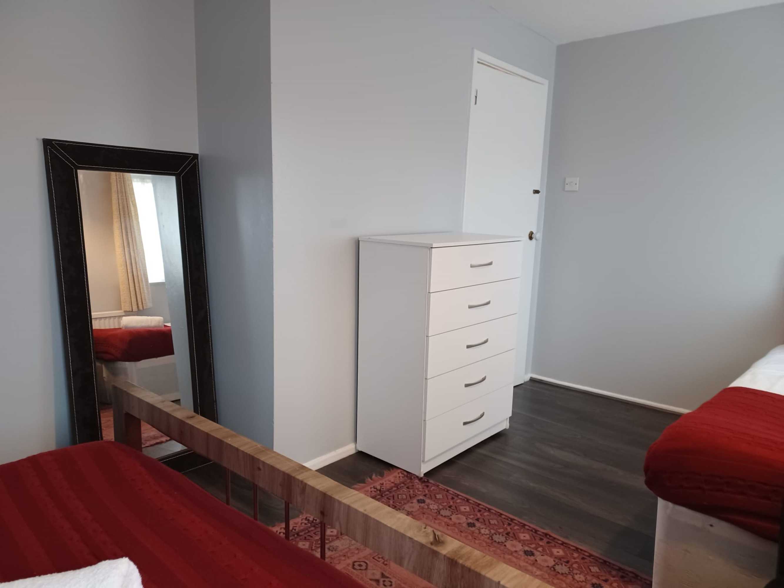 Gift card for Poynters House - Huku Kwetu Luton & Dunstable - Spacious 2 Bedroom House Gift card for Poynters House - Huku Kwetu Luton & Dunstable - Spacious 2 Bedroom House