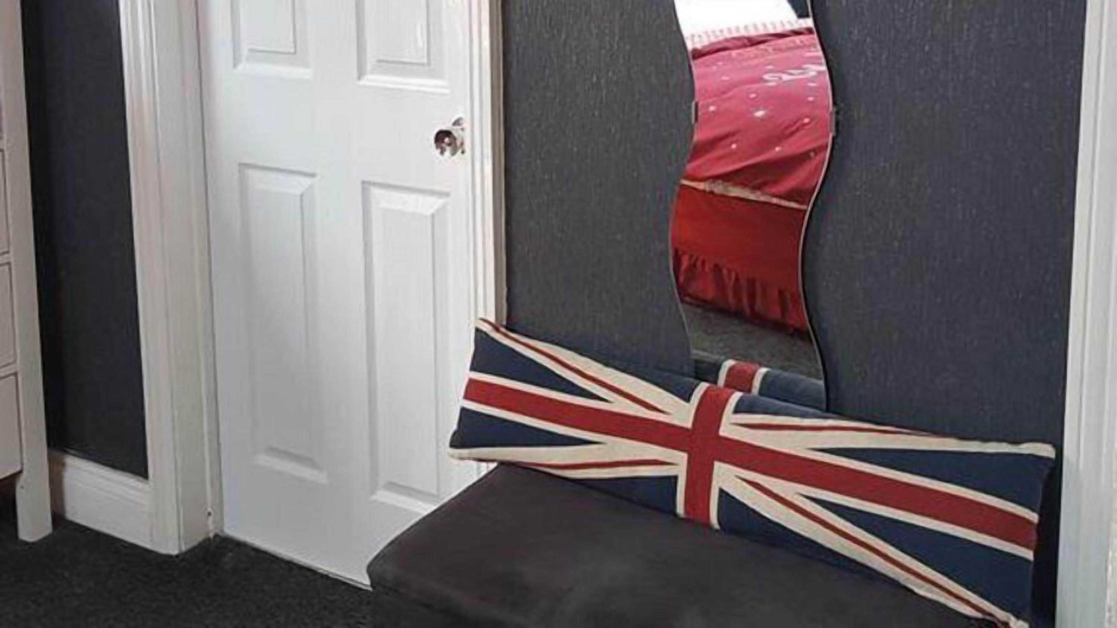 Gift card for John Wayne's Lodge by Sea