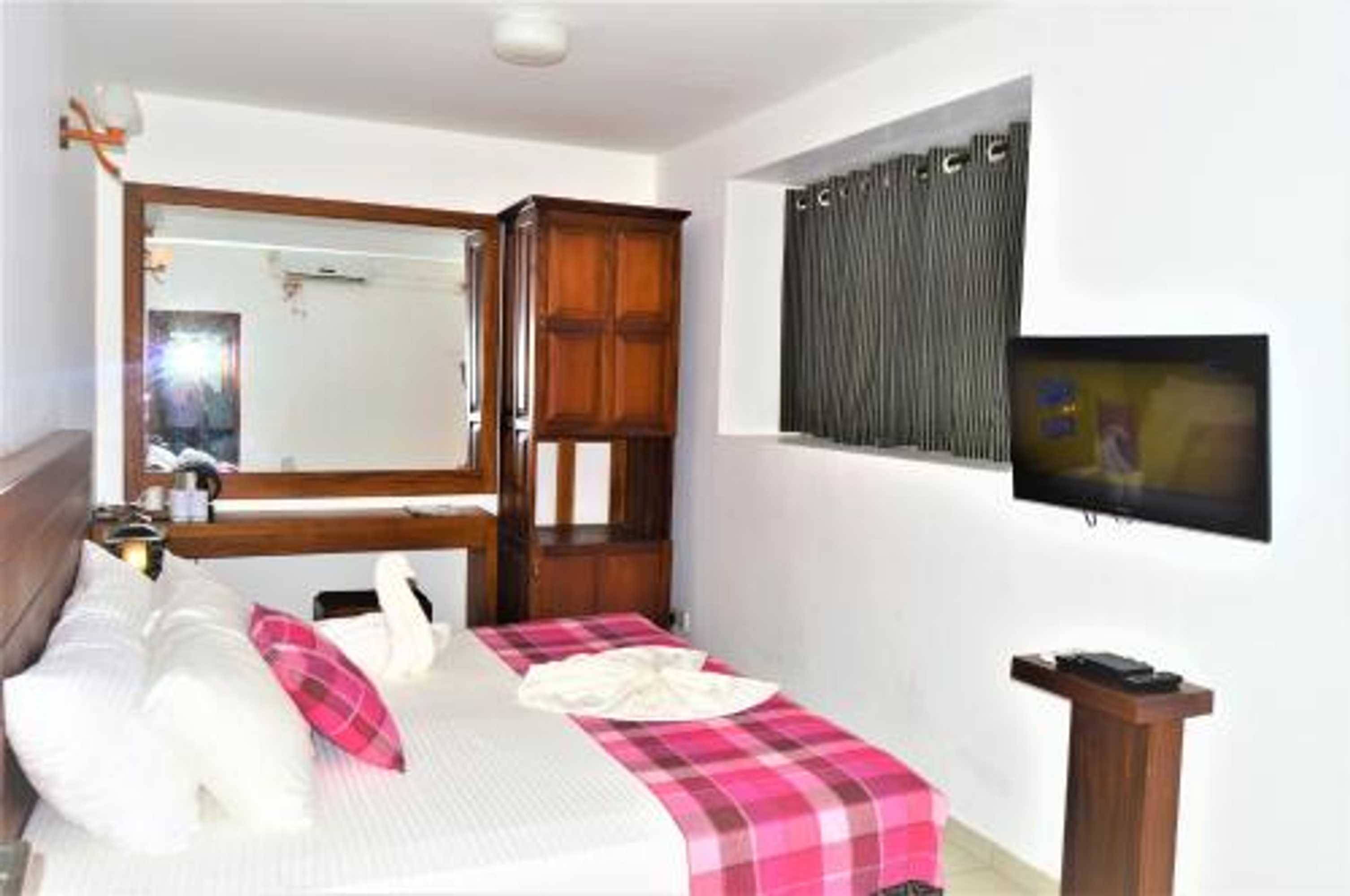 Gift card for Hotel Pinnalanda - New Deal! Half Off Airport Pickups Available Gift card for Hotel Pinnalanda - New Deal! Half Off Airport Pickups Available