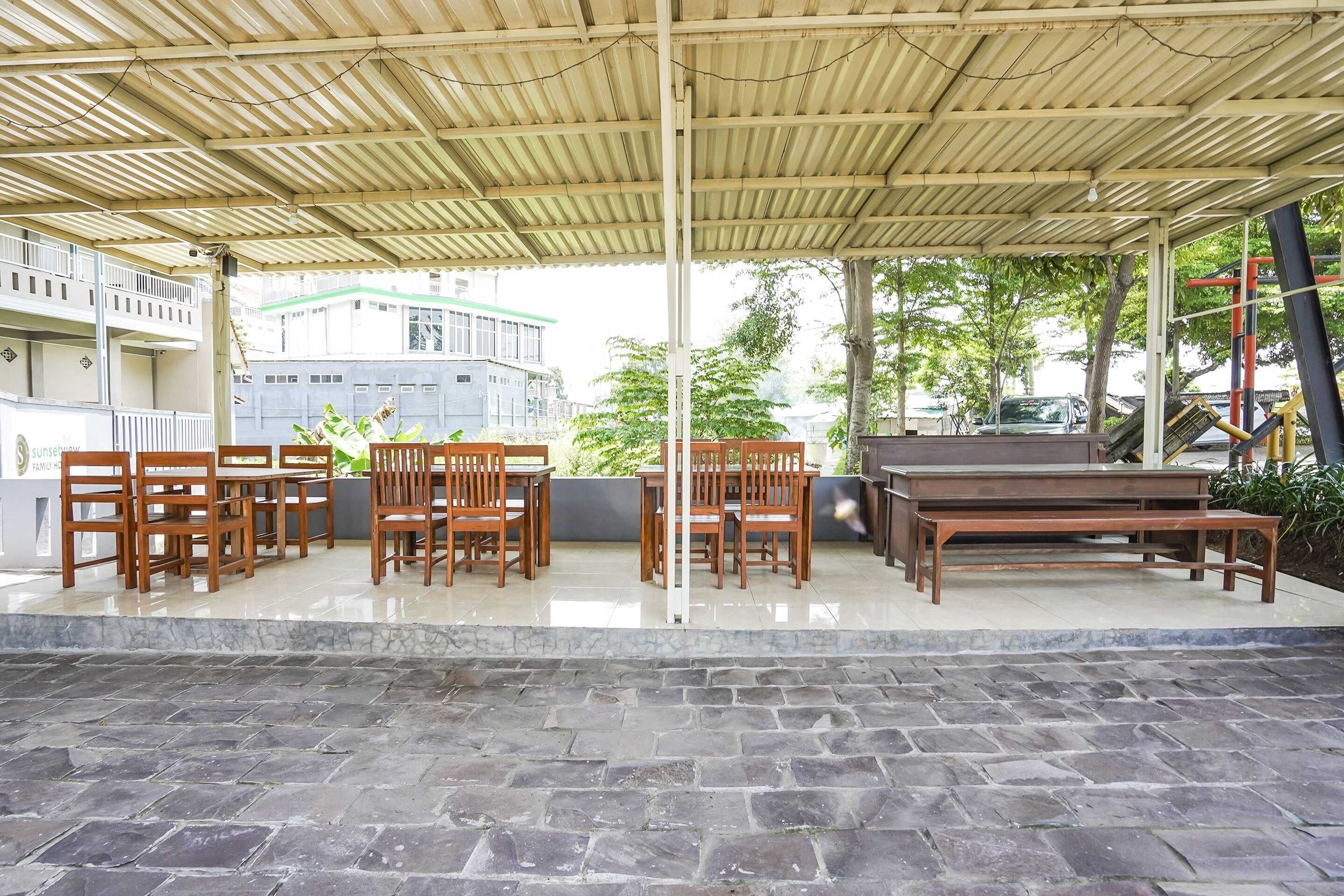 Gift card for Oyo Flagship 90886 Sunset View Homestay Gift card for Oyo Flagship 90886 Sunset View Homestay