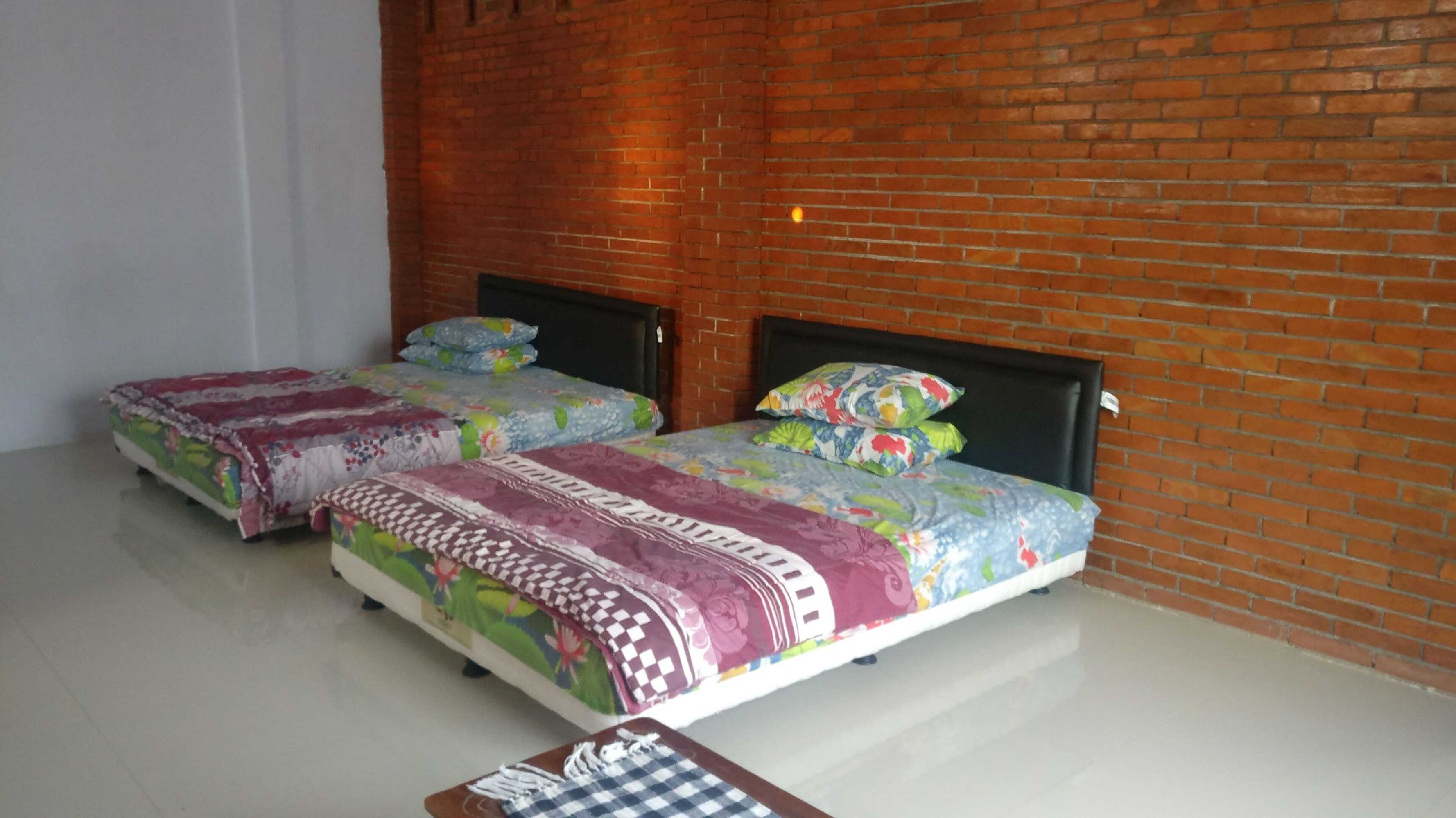 Gift card for Jogo Segoro Homestay Redpartner Near Pantai Sundak Gunungkidul Gift card for Jogo Segoro Homestay Redpartner Near Pantai Sundak Gunungkidul