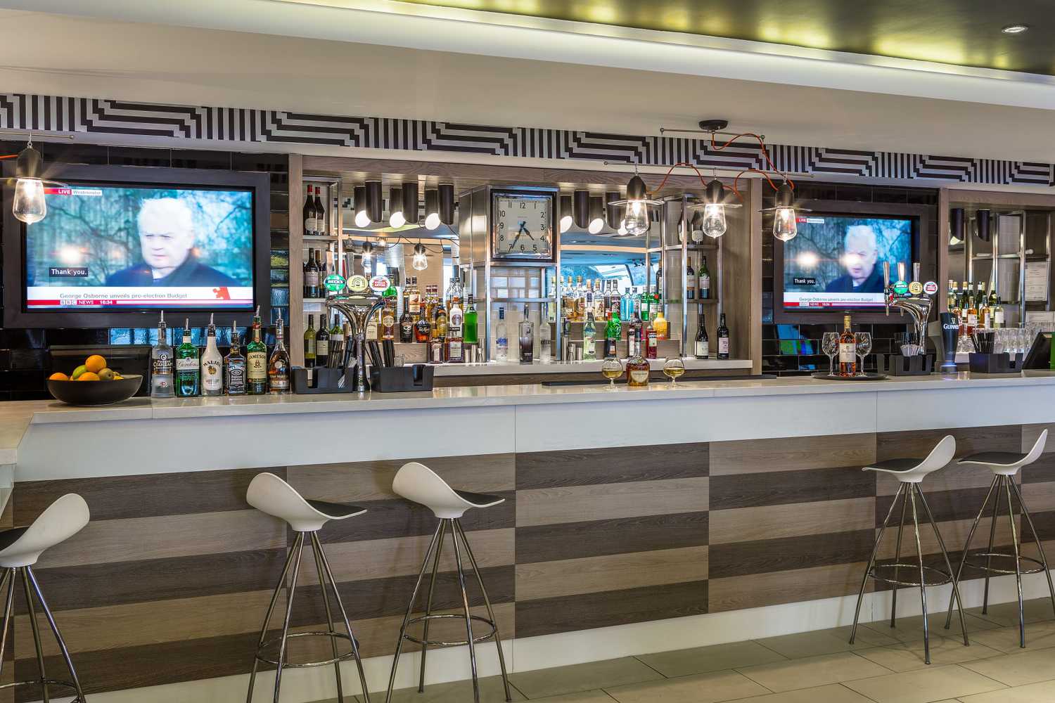 Gift card for Holiday Inn London - Watford Junction by Ihg Gift card for Holiday Inn London - Watford Junction by Ihg