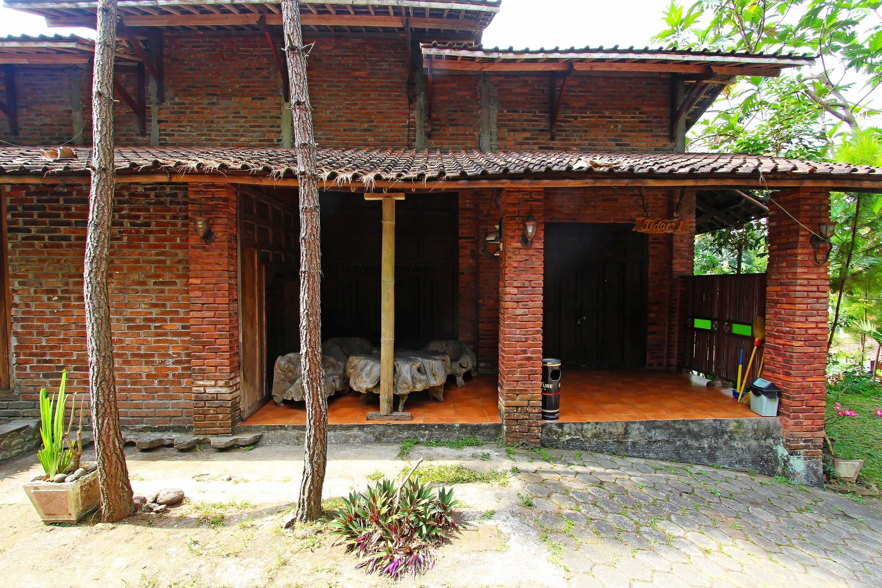 Gift card for Super Oyo 3693 Kopi Klotok Homestay Syariah Gift card for Super Oyo 3693 Kopi Klotok Homestay Syariah