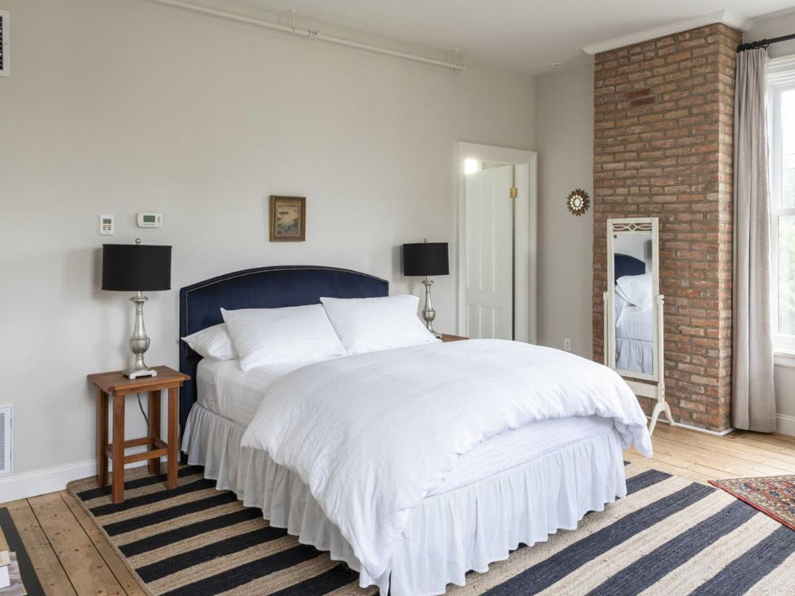 Gift card for Stewart House Hotel