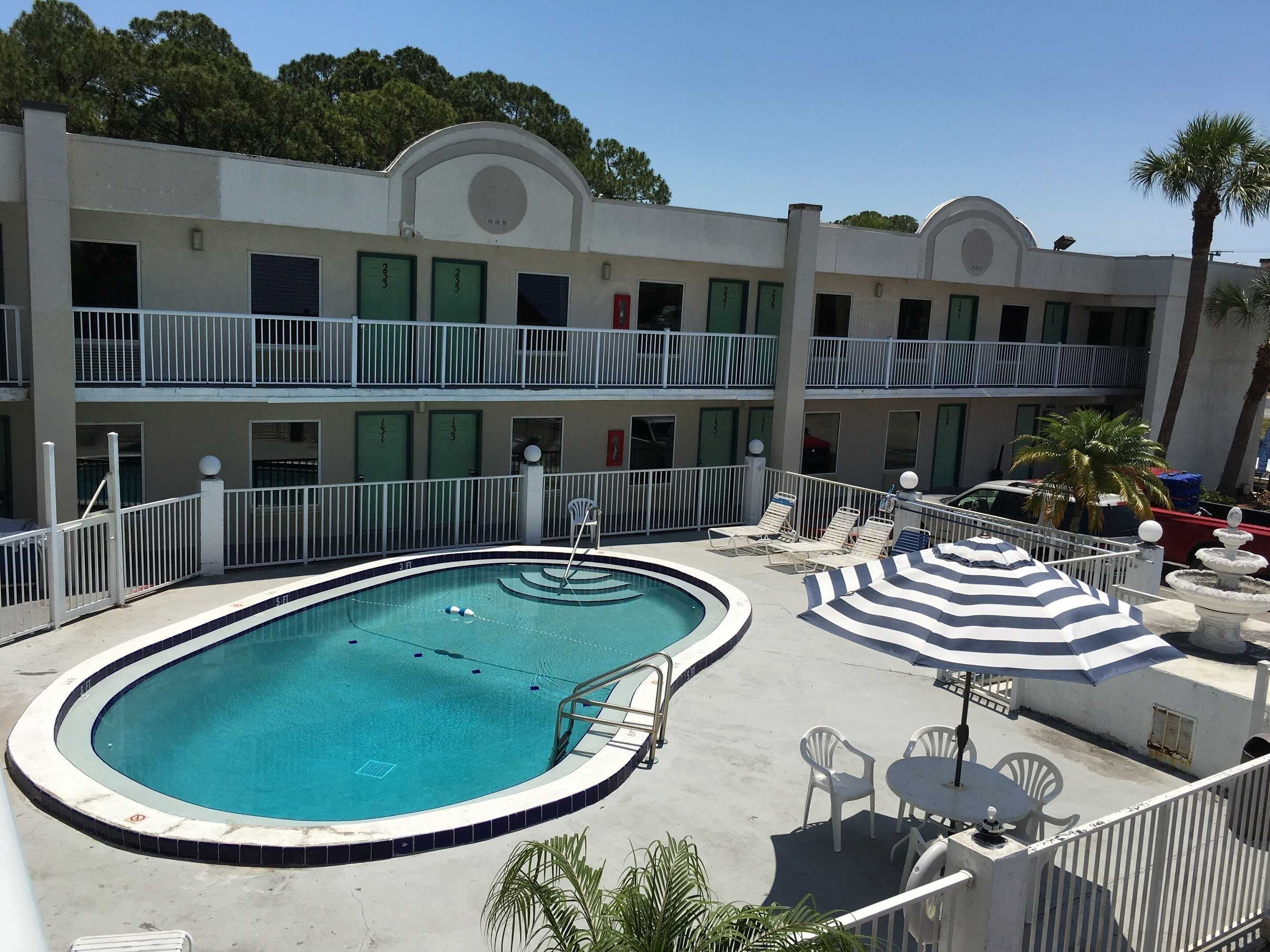 Gift card for Budget Inn Cocoa Gift card for Budget Inn Cocoa