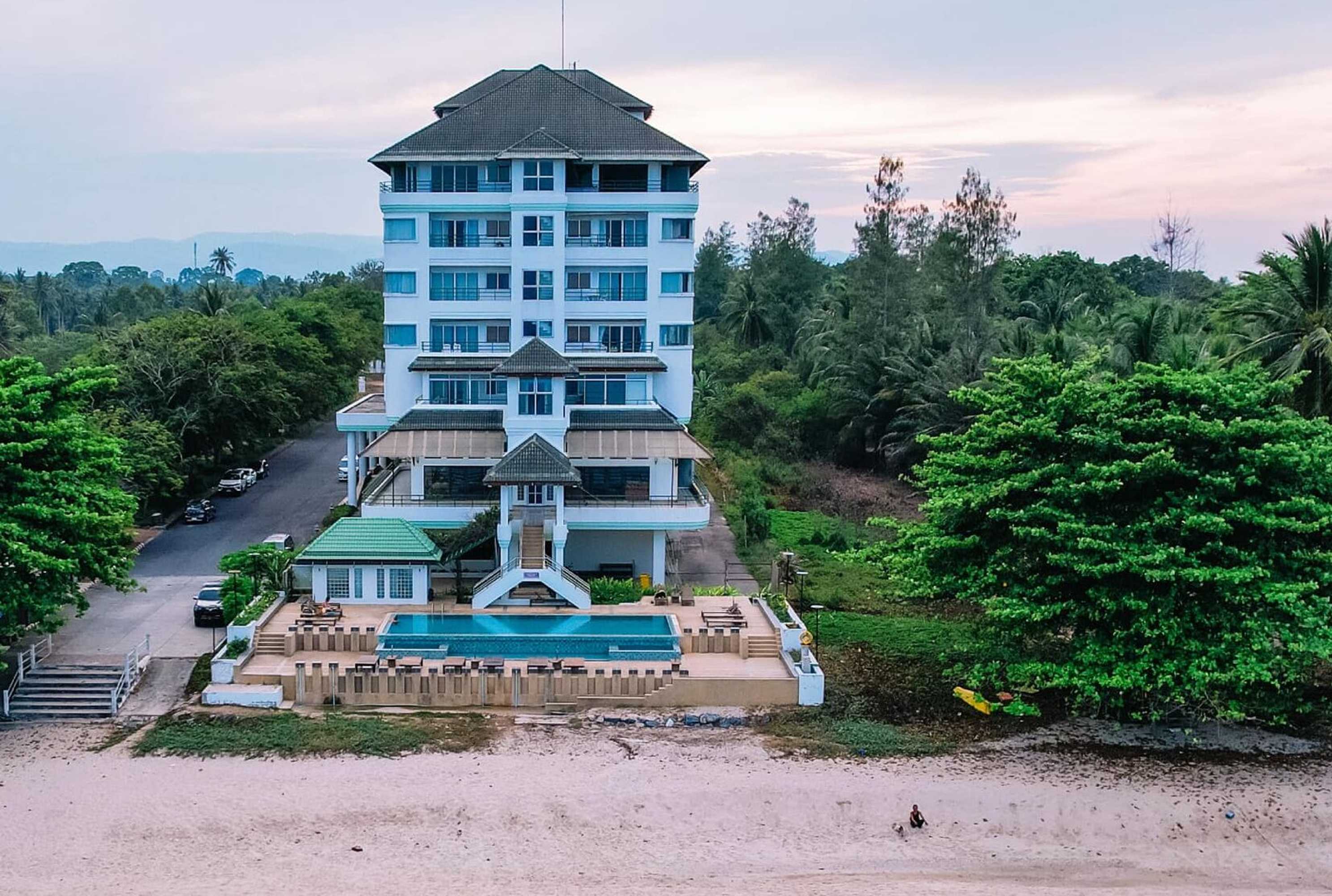 Gift card for Khanom Golden Beach Hotel Gift card for Khanom Golden Beach Hotel