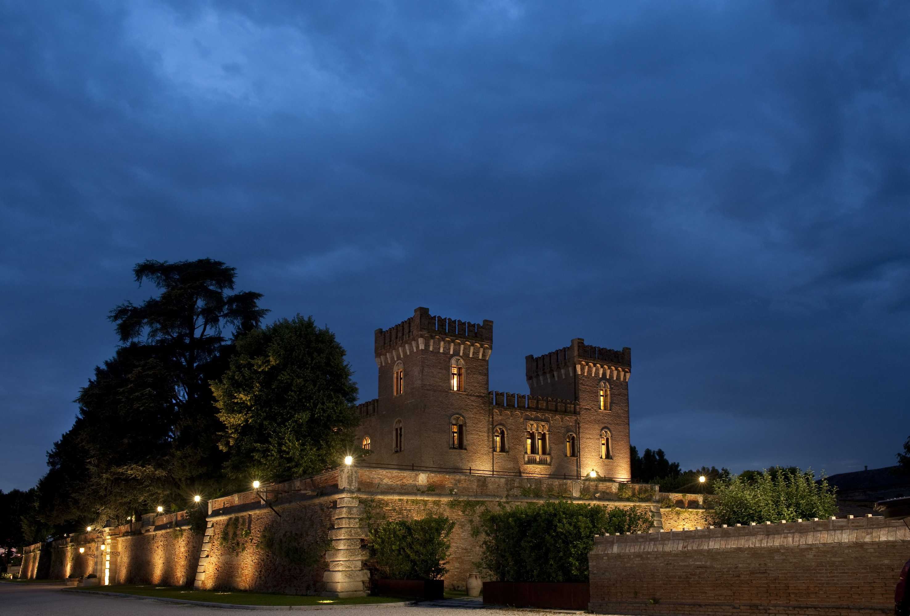 Gift card for Relais Castello Bevilacqua Gift card for Relais Castello Bevilacqua