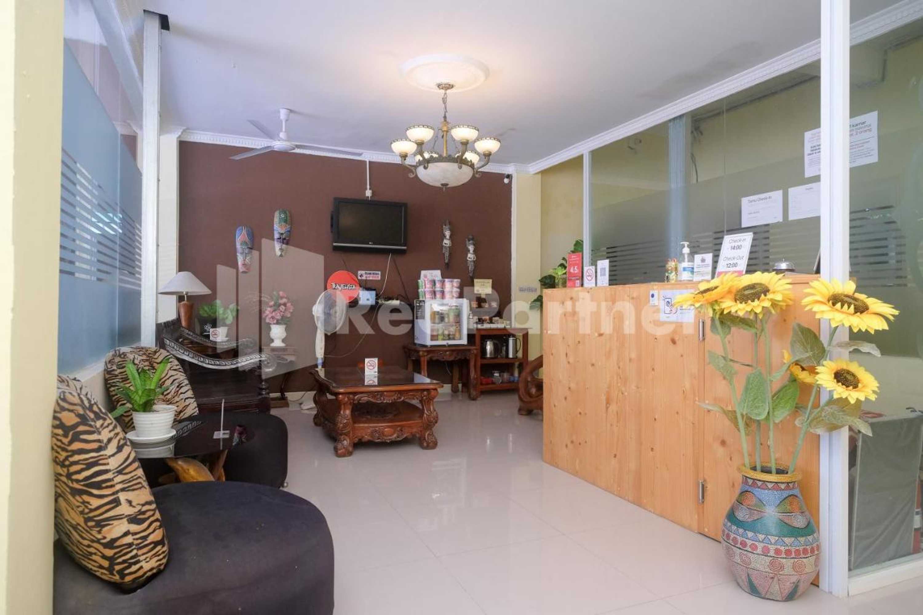 Gift card for Travelista Homestay Near Gor Candradimuka Semarang Mitra Reddoorz Gift card for Travelista Homestay Near Gor Candradimuka Semarang Mitra Reddoorz