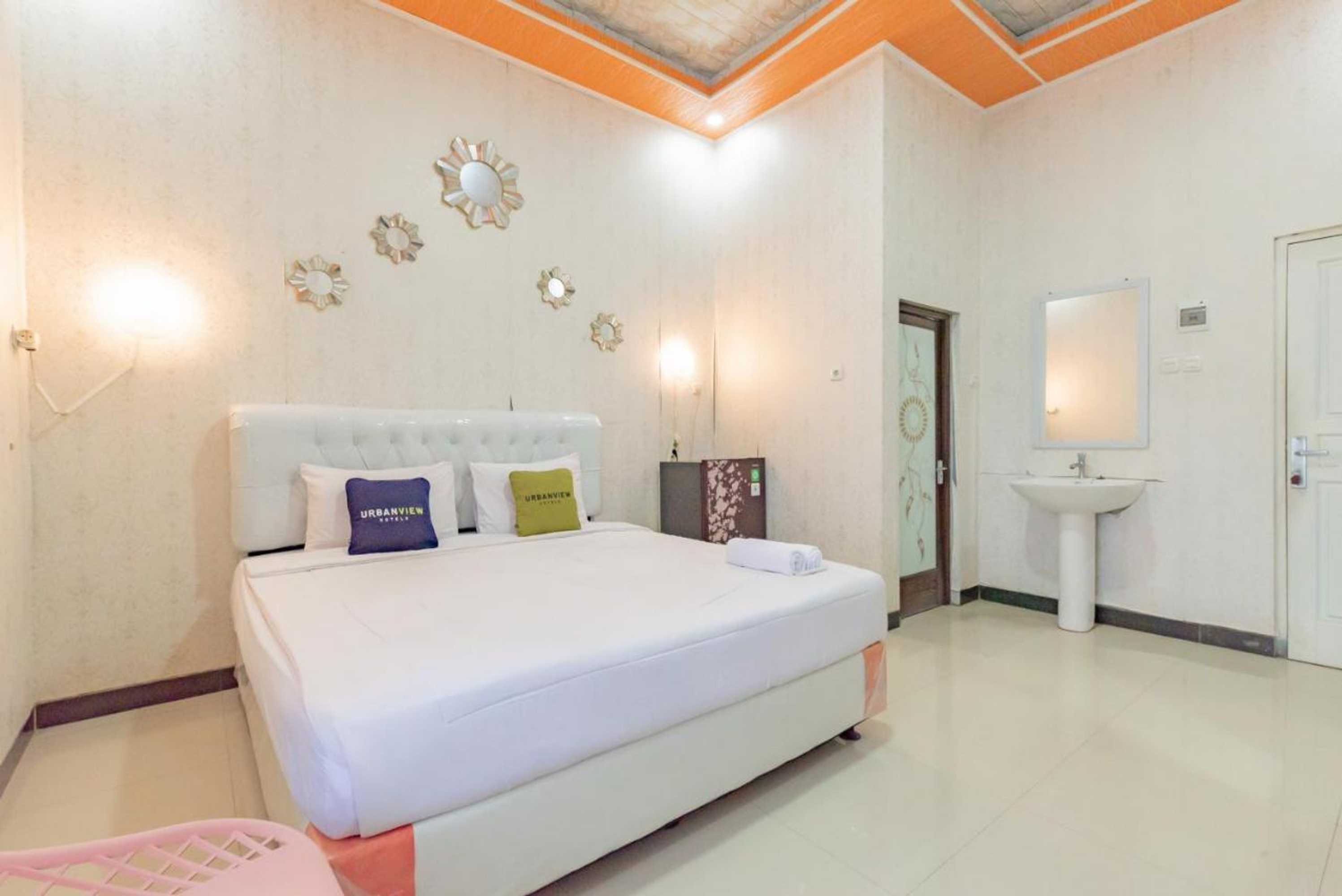Gift card for Urbanview Hotel Rifal Home Tegal Gift card for Urbanview Hotel Rifal Home Tegal