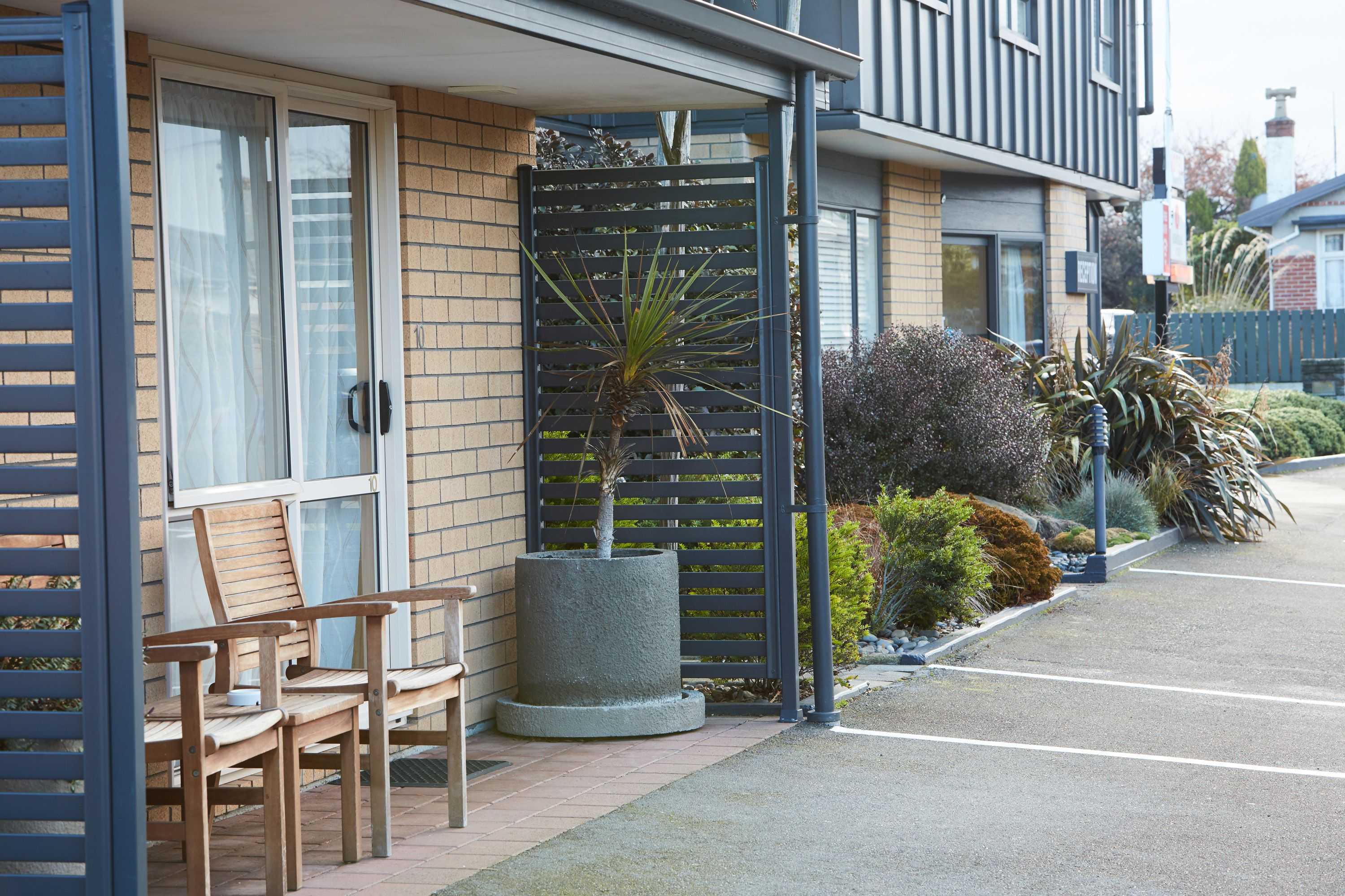 Gift card for Admiral Court Motel & Apartments Gift card for Admiral Court Motel & Apartments
