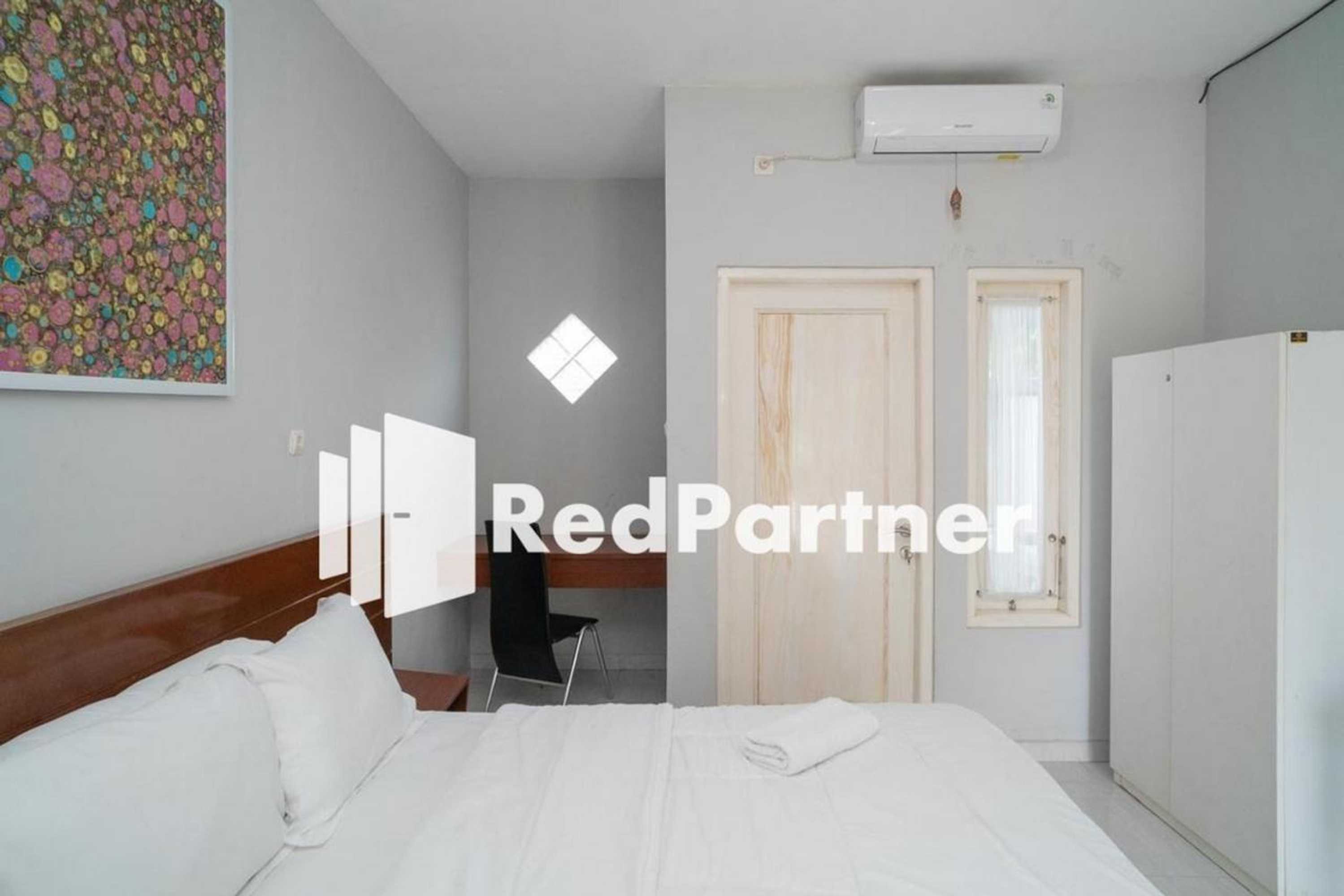 Gift card for House Acasia Syariah Near Universitas Aisyiah Yogyakarta Mitra Reddoorz