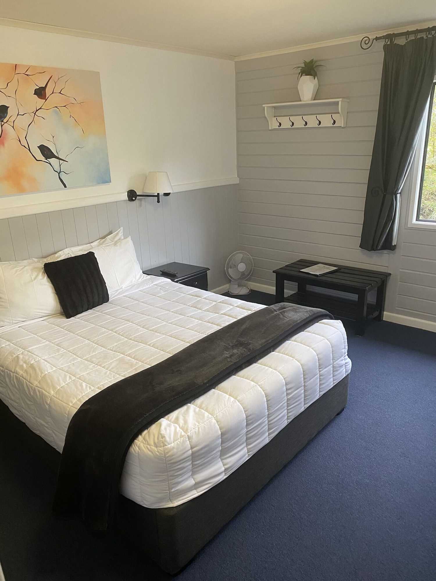 Gift card for Lakefront Lodge Taupo Gift card for Lakefront Lodge Taupo