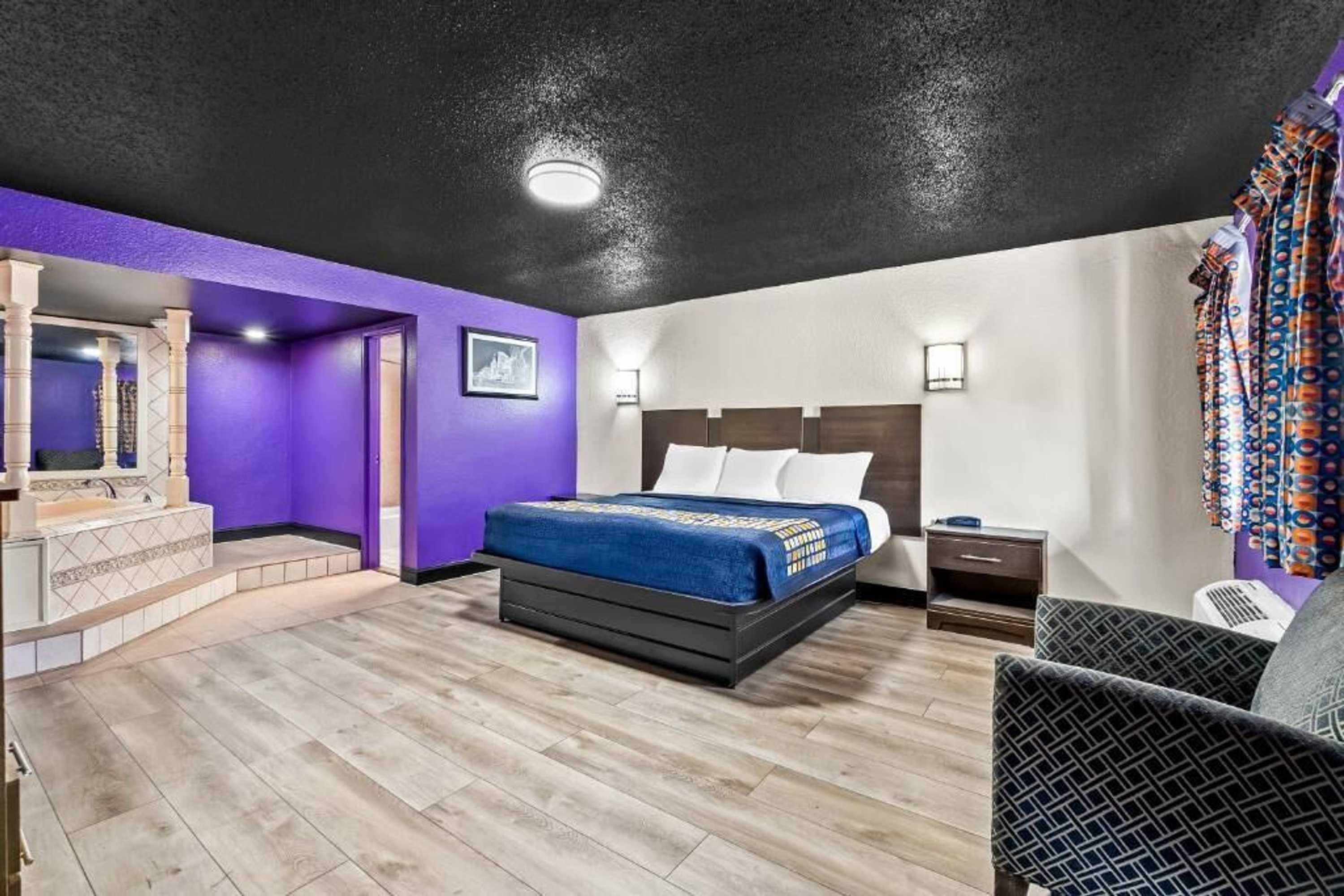 Gift card for Red Carpet Inn & Suites