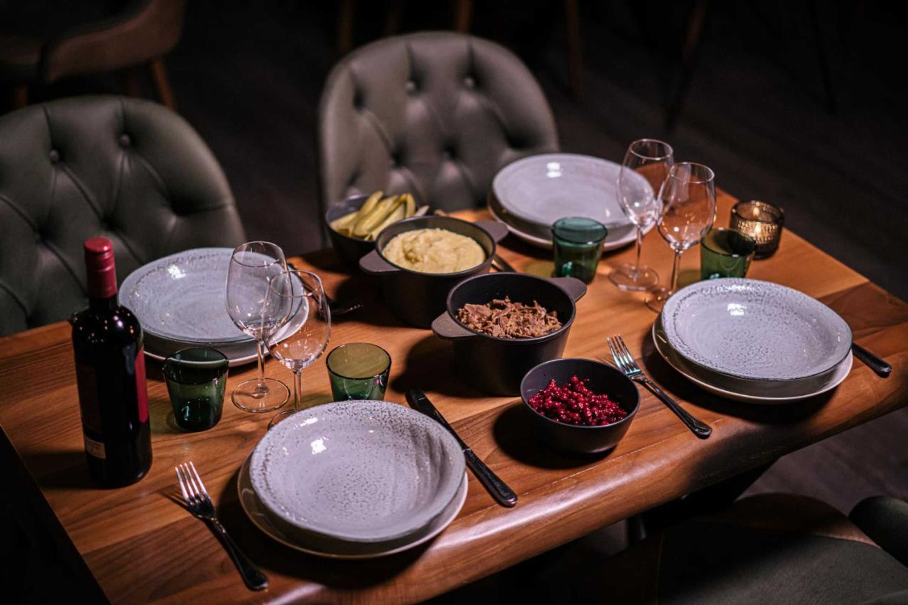 Gift card for Levi Black Apartments