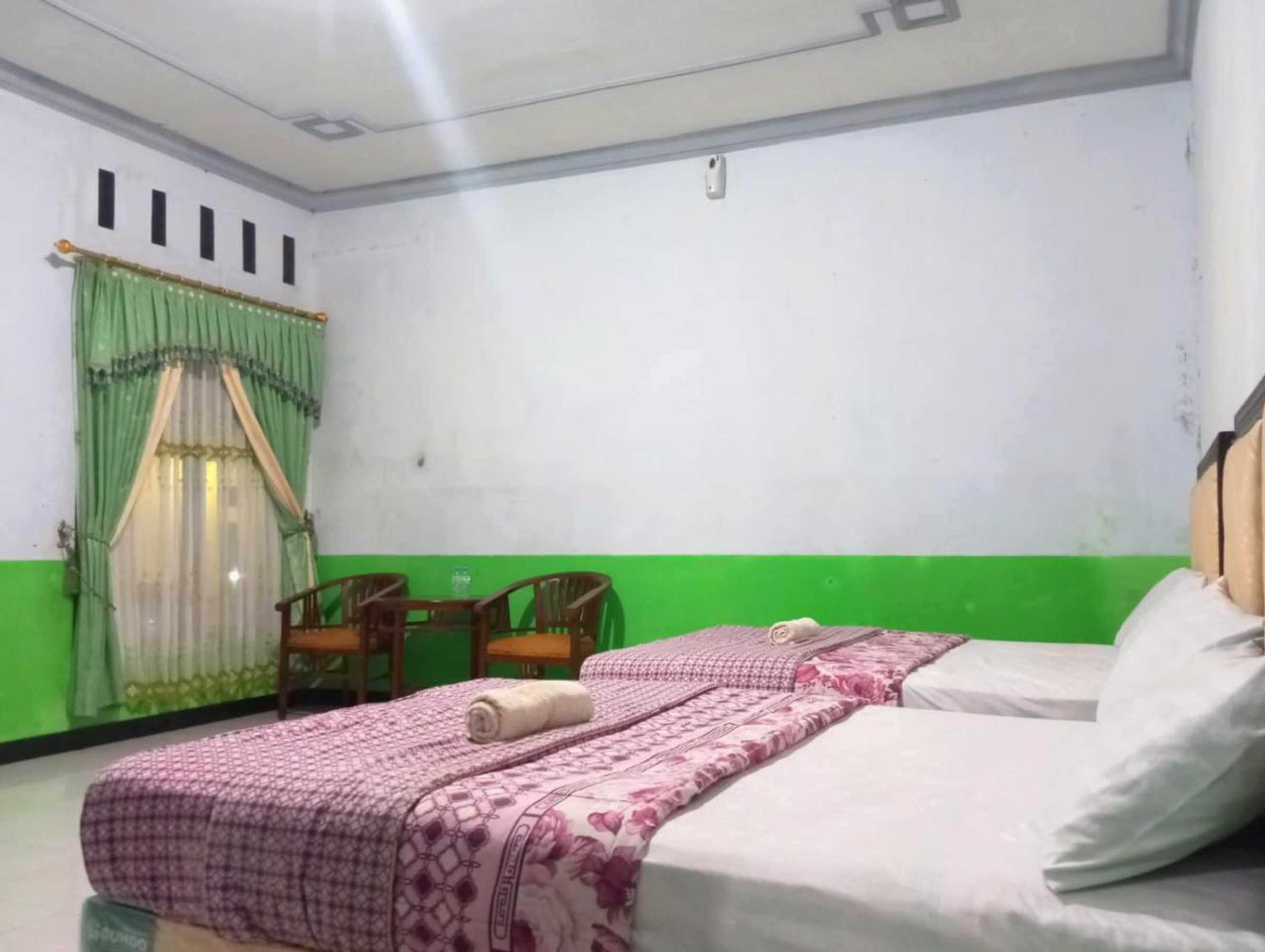 Gift card for Puspa Tiara Syar'i Guci Mitra Reddoorz