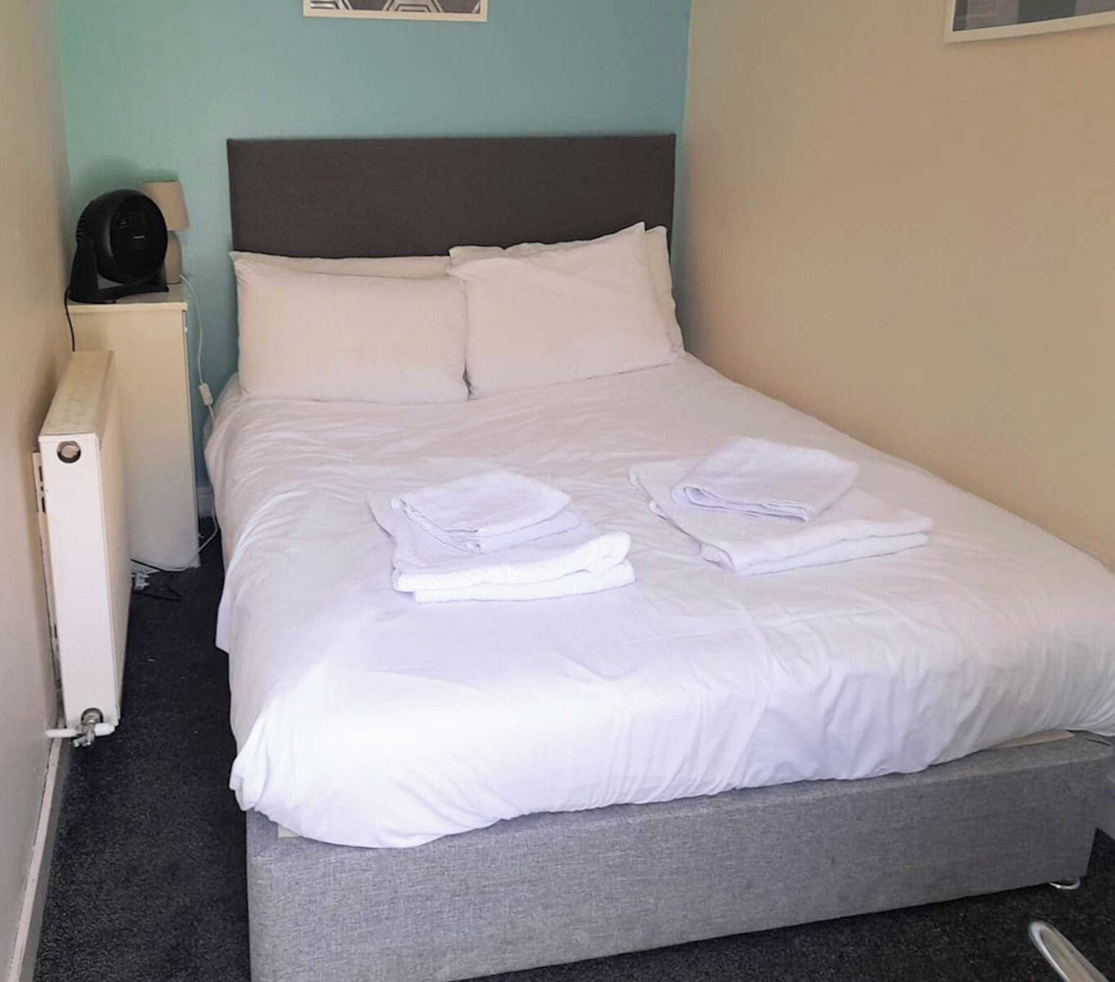 Gift card for Irvine Riverside Guesthouse by Paymán Club Gift card for Irvine Riverside Guesthouse by Paymán Club