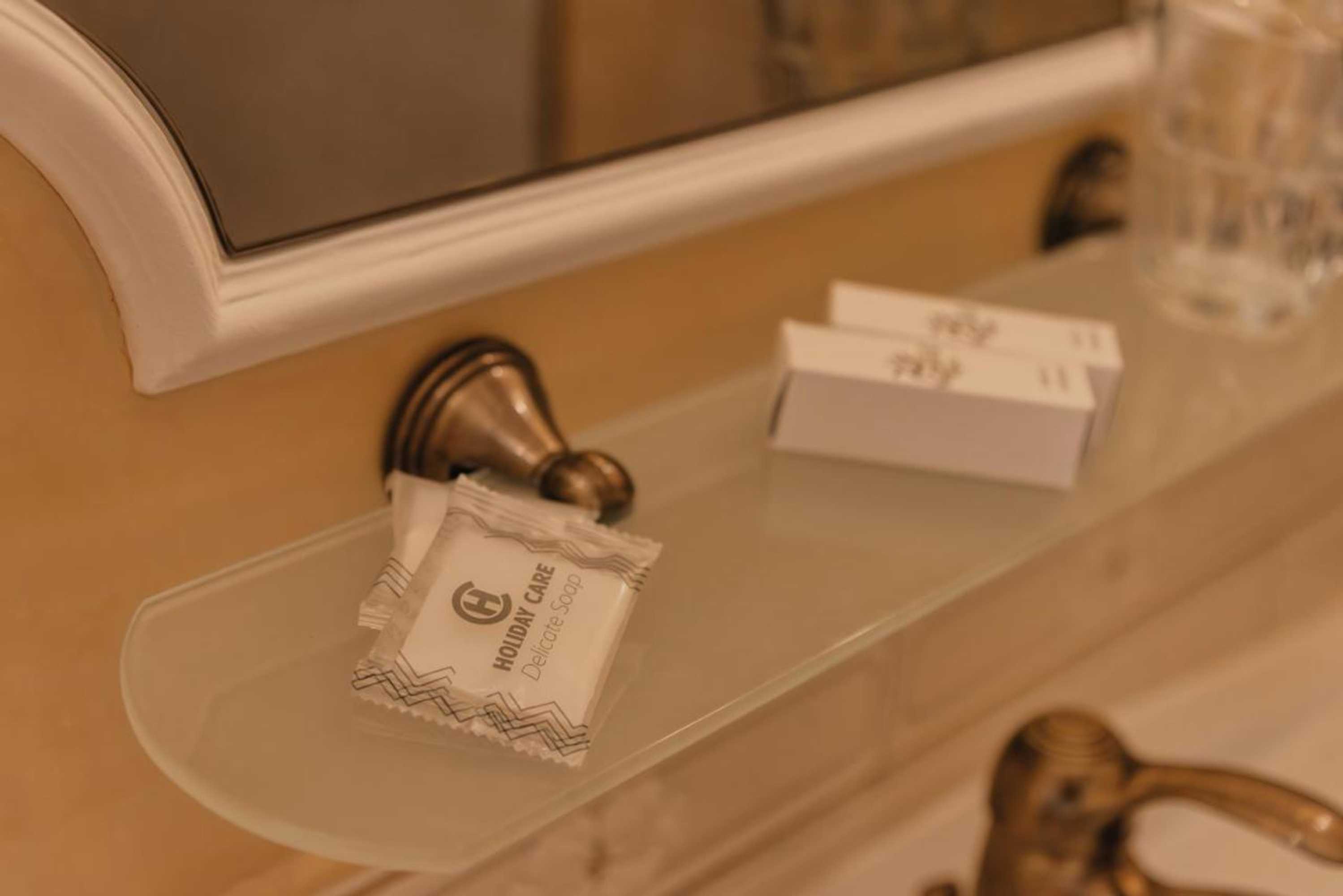 Gift card for Bella & Stella Rooms