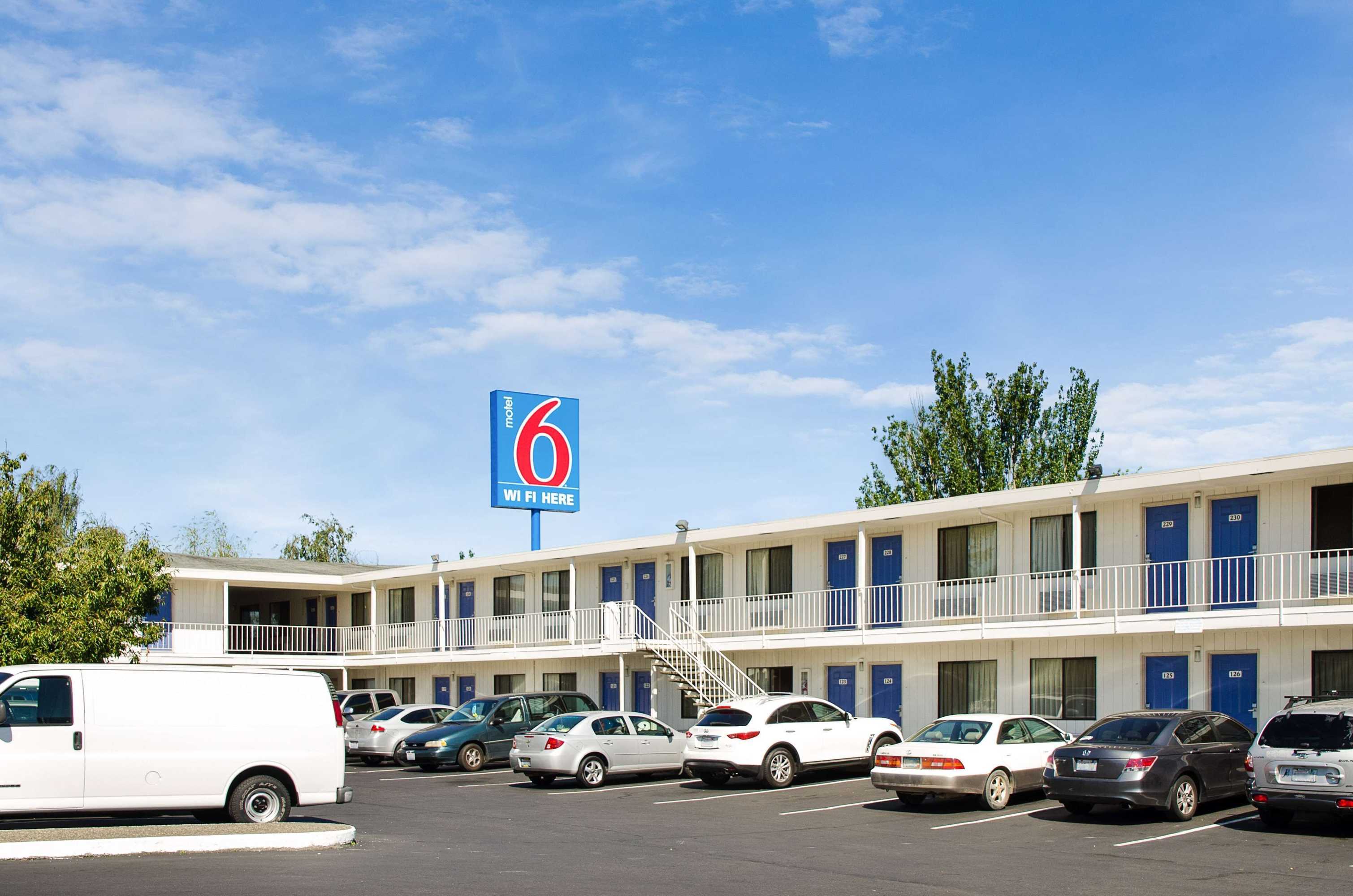 Gift card for Motel 6 Tacoma, WA - Fife