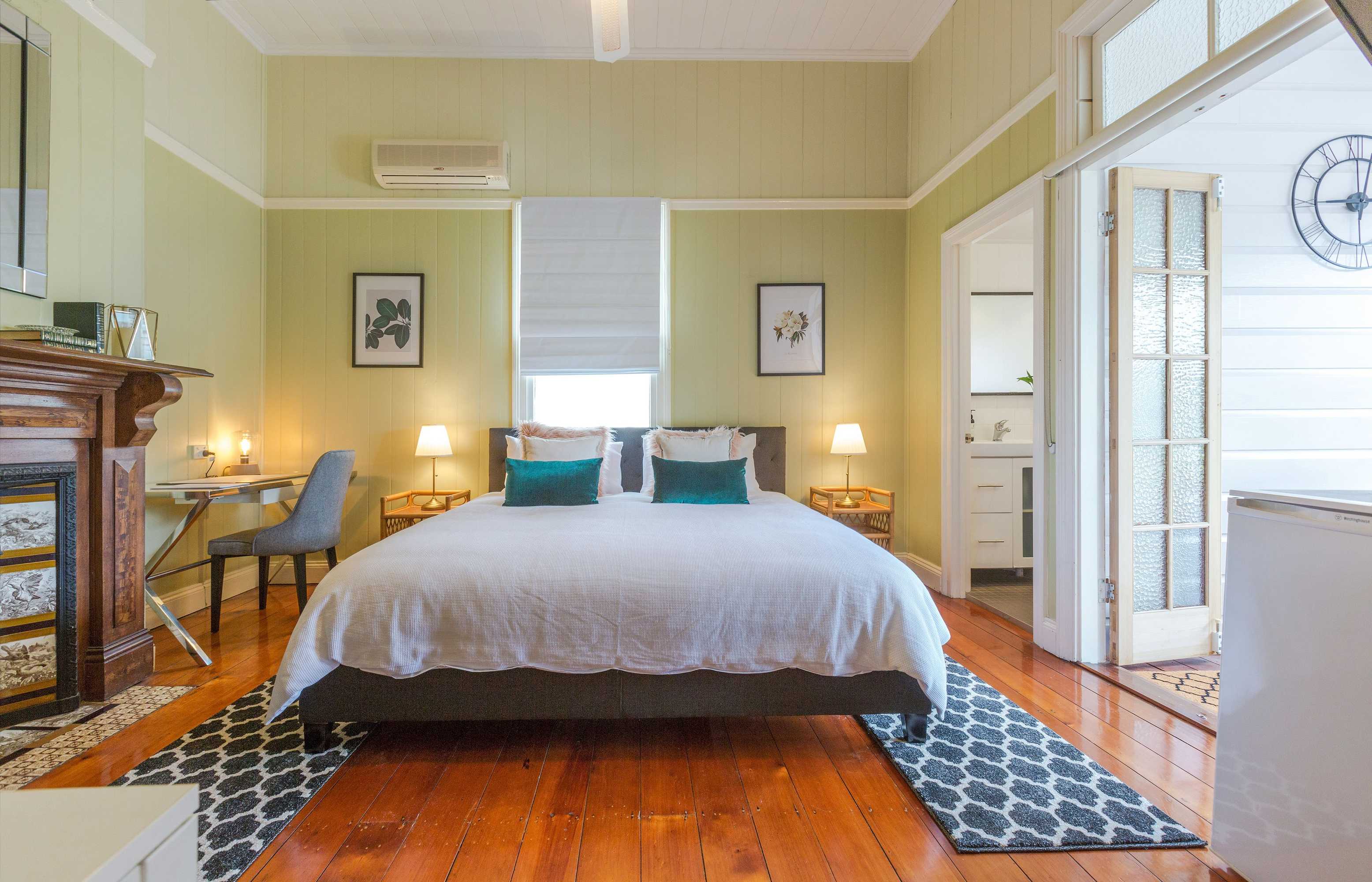 Gift card for 99 Kirkland Bed & Breakfast Gift card for 99 Kirkland Bed & Breakfast