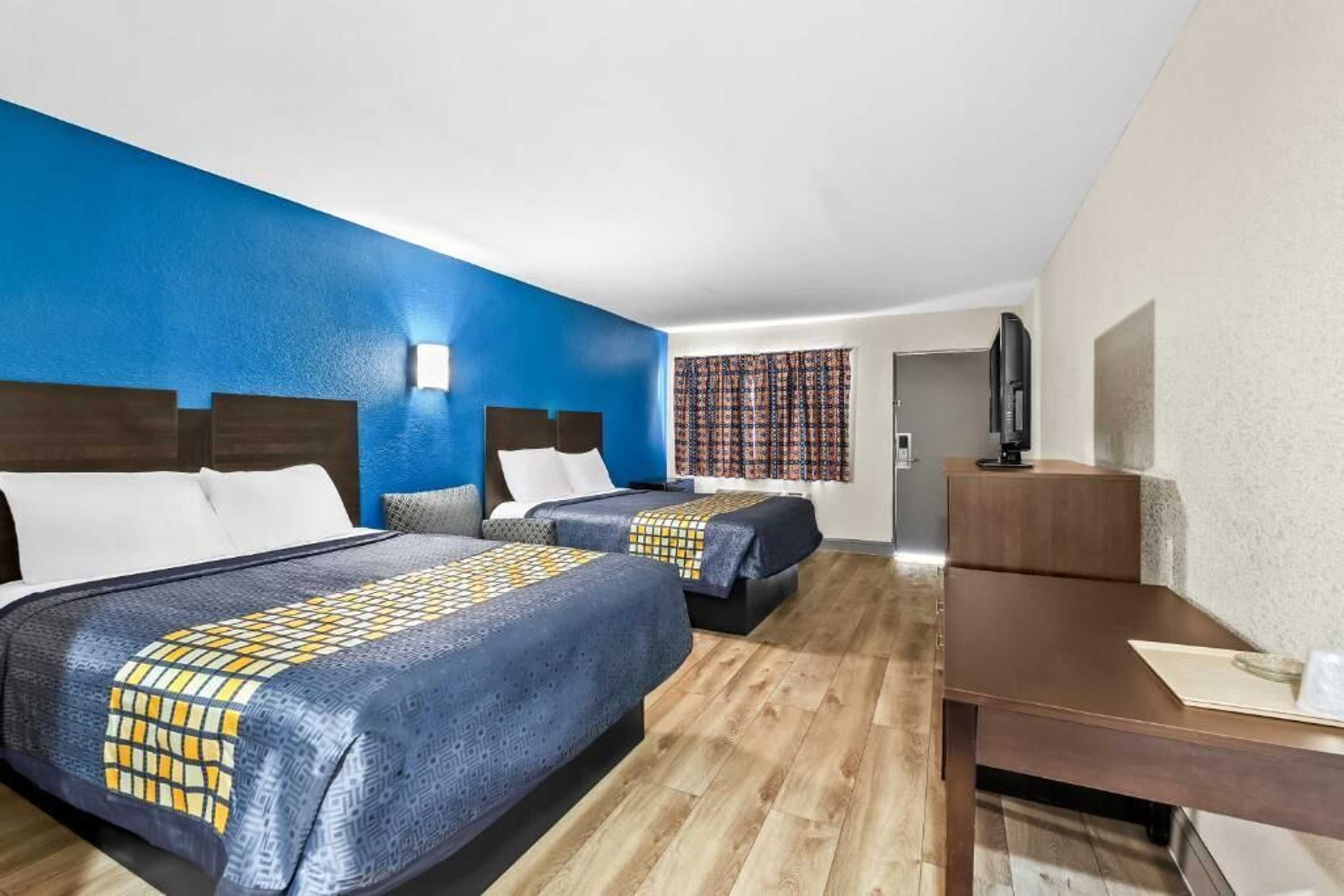 Gift card for Red Carpet Inn & Suites