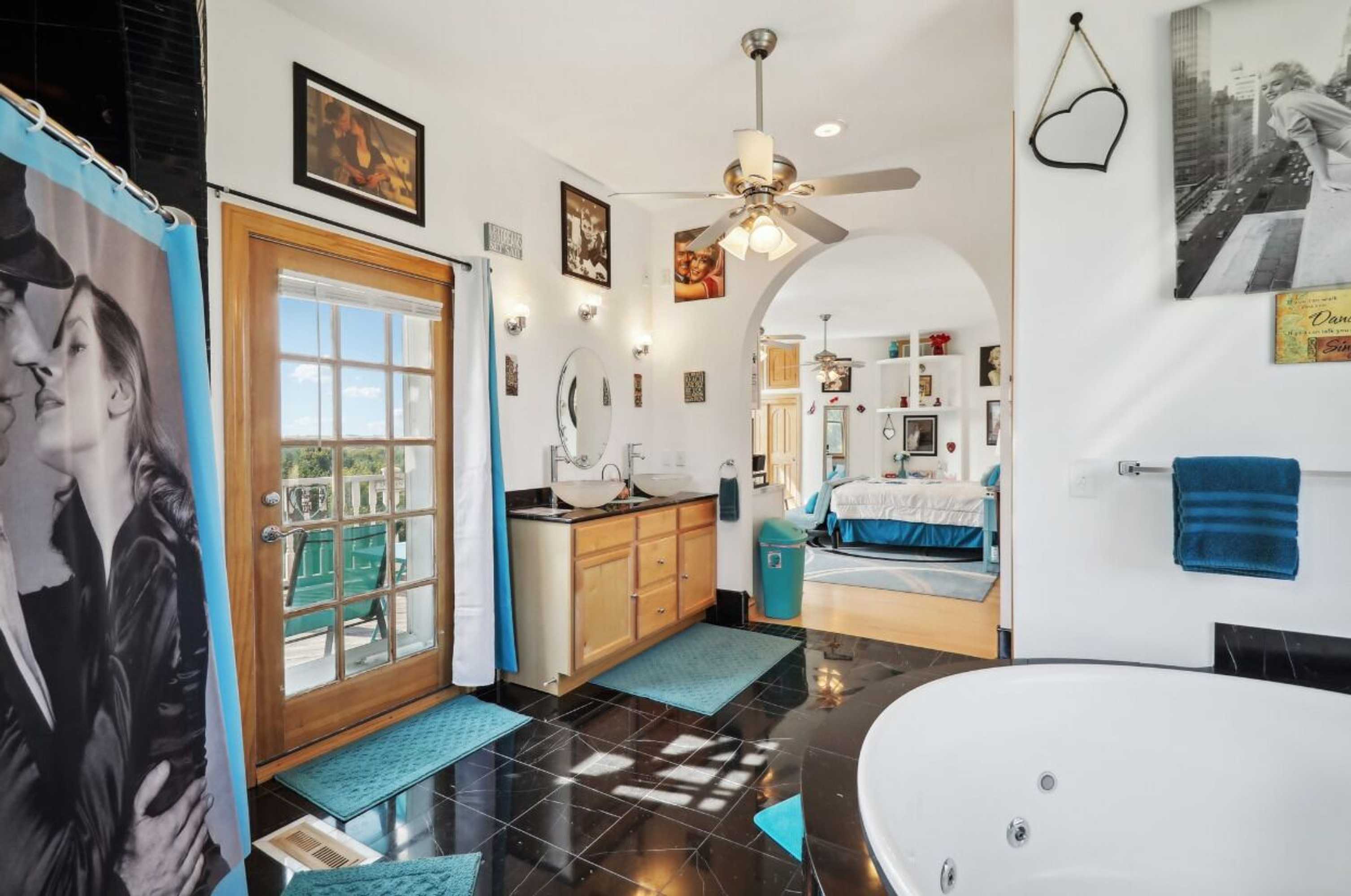 Gift card for The Starlight Tower Ocean Breeze Suite 1 Bedroom Apartment Hotel by Redawning