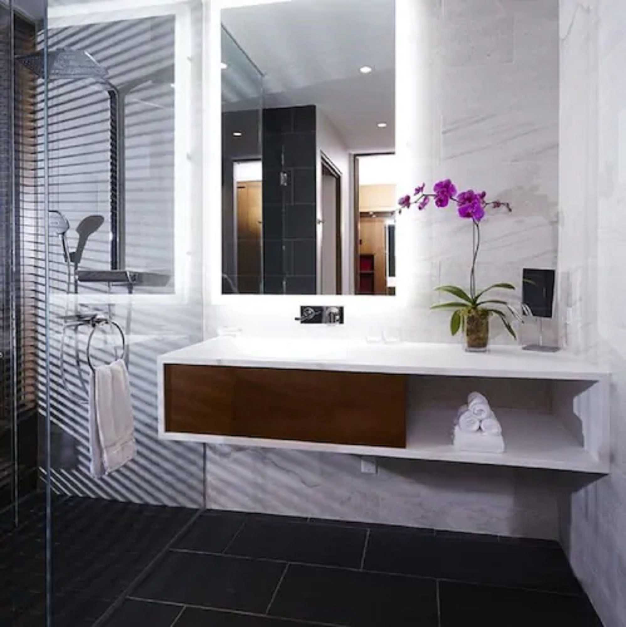 Gift card for Le Germain Hotel Toronto Mercer Gift card for Le Germain Hotel Toronto Mercer