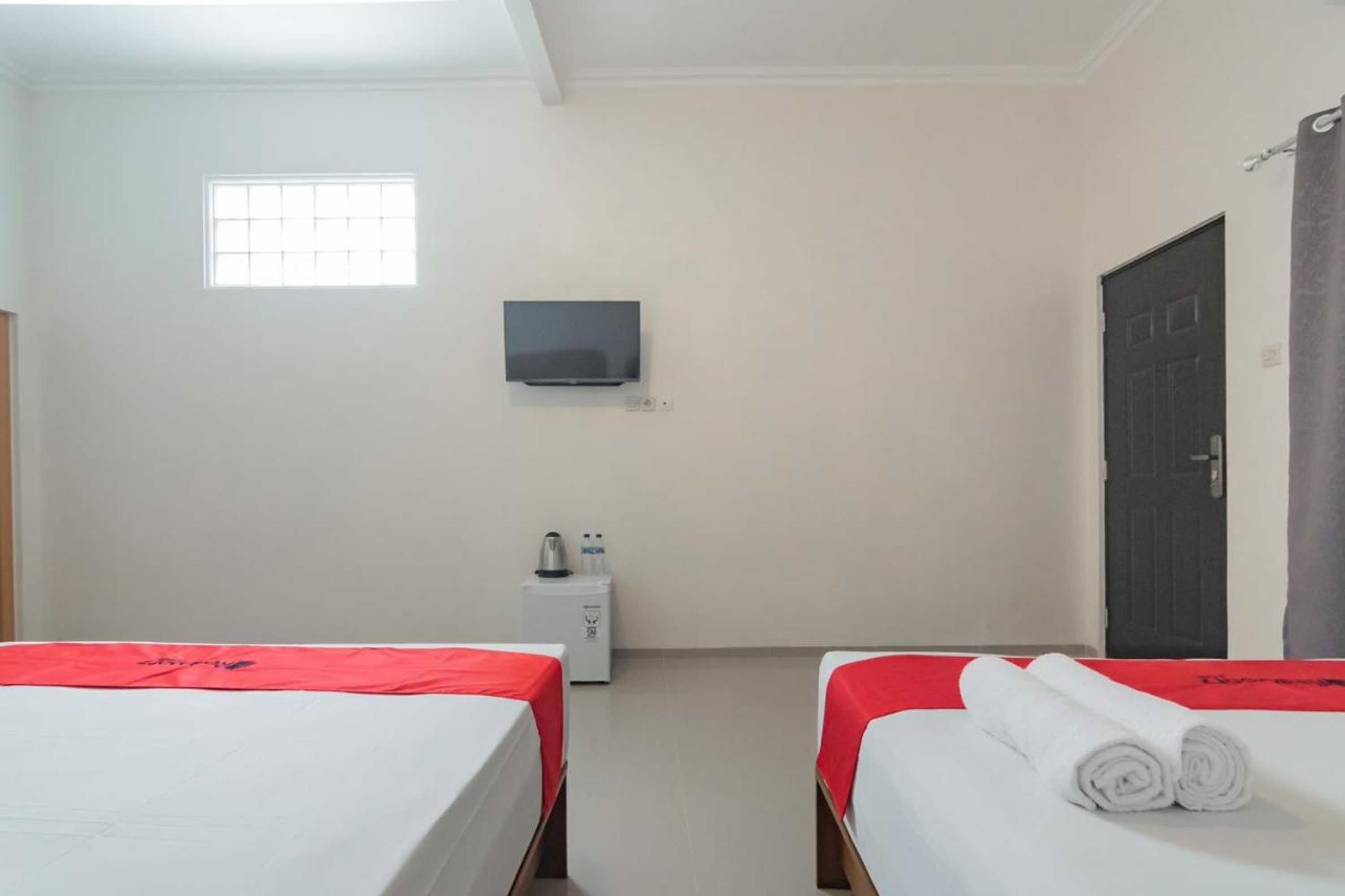 Gift card for Perintis Guesthouse Tasikmalaya by Reddoorz