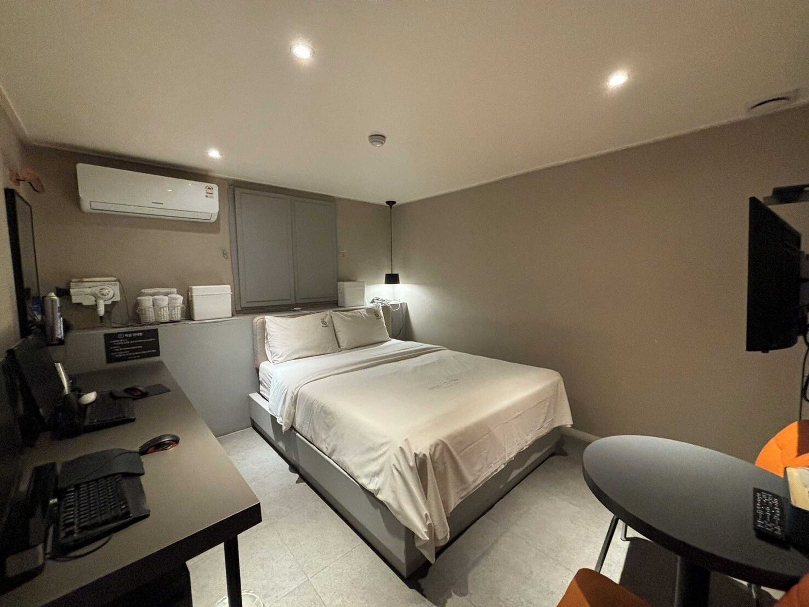 Gift card for Paju Geumchon Lip