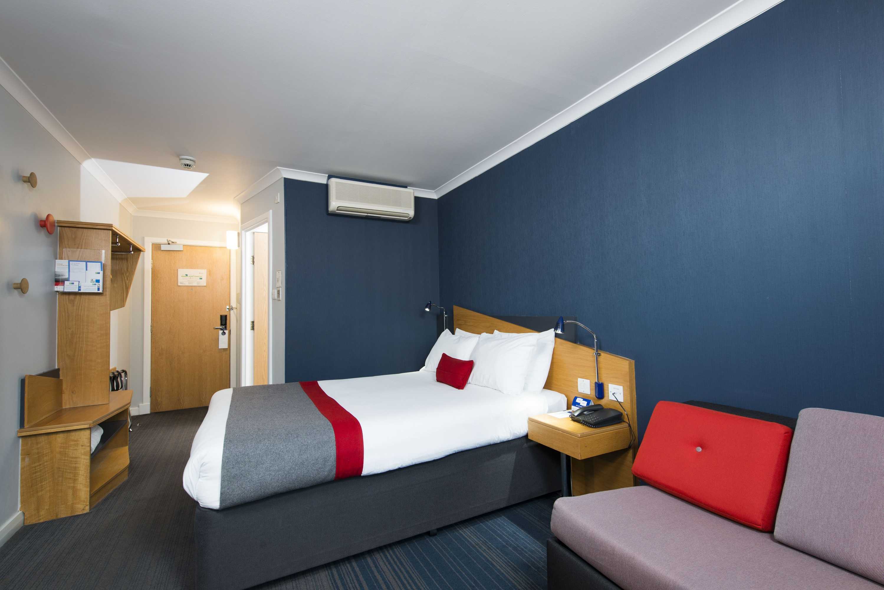 Gift card for Holiday Inn Express Stirling by Ihg Gift card for Holiday Inn Express Stirling by Ihg