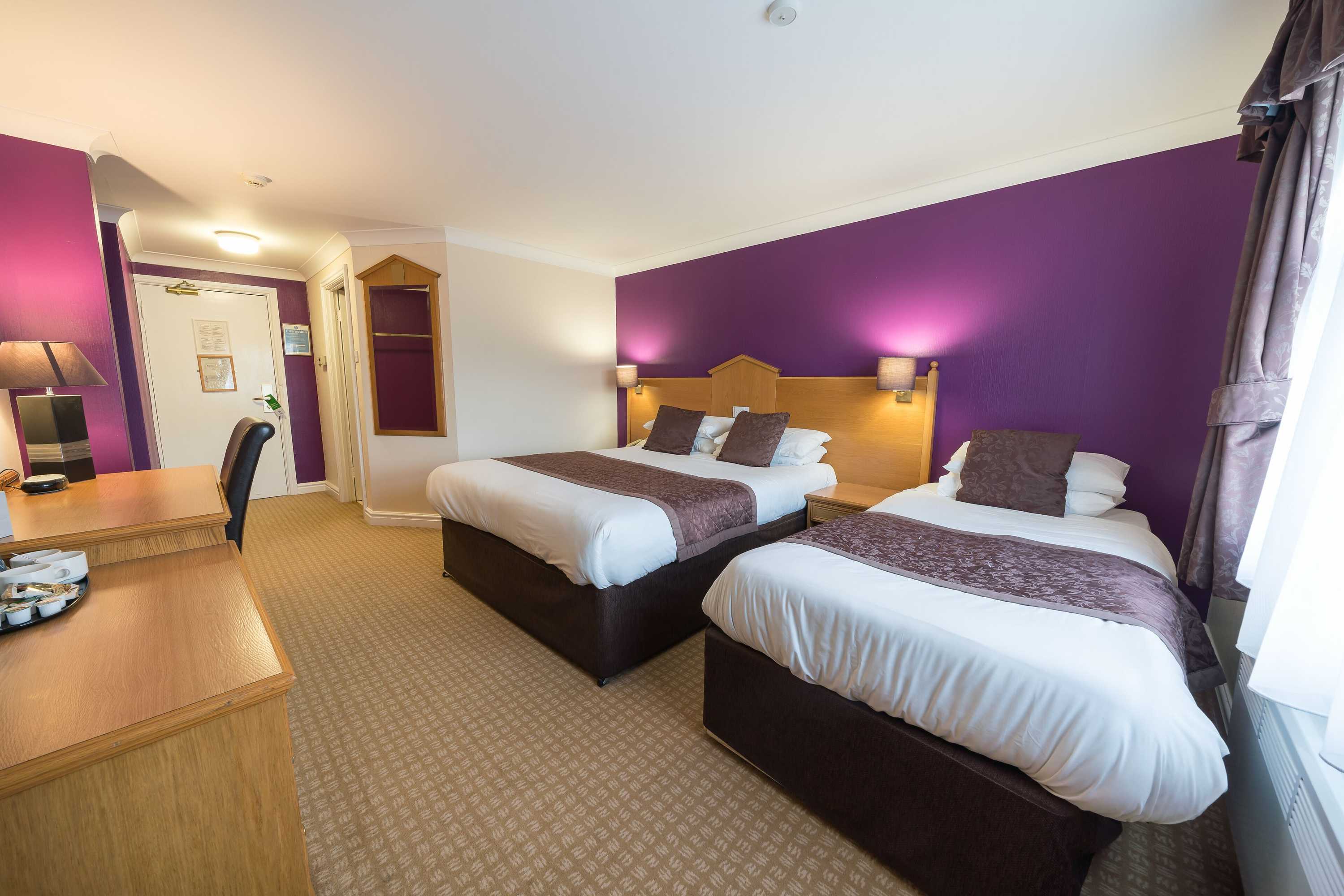 Gift card for Widnes Halton Everglades Park Hotel Gift card for Widnes Halton Everglades Park Hotel