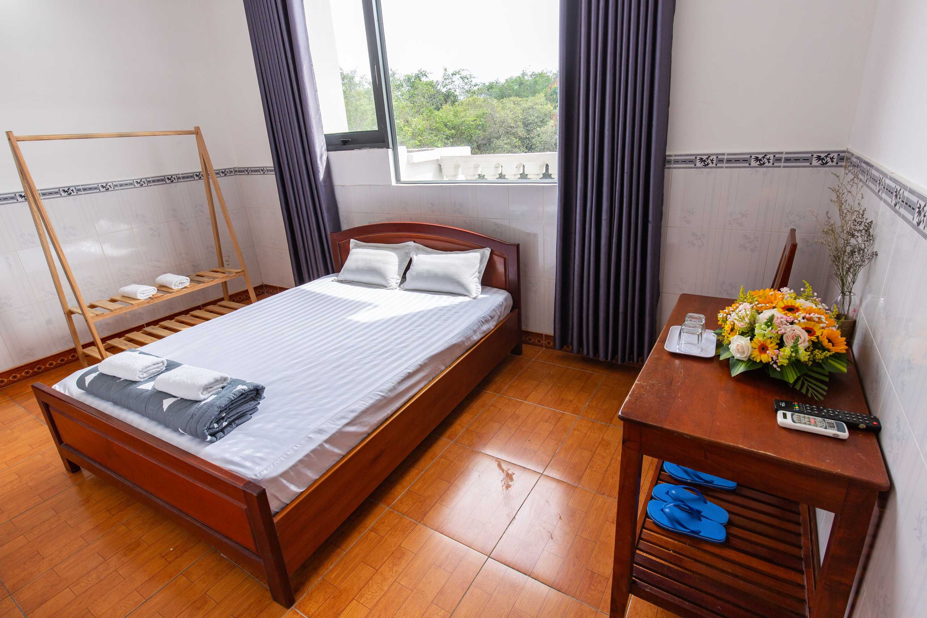 Gift card for Hoa Cuc Phuong Hotel Di An - Binh Duong Gift card for Hoa Cuc Phuong Hotel Di An - Binh Duong