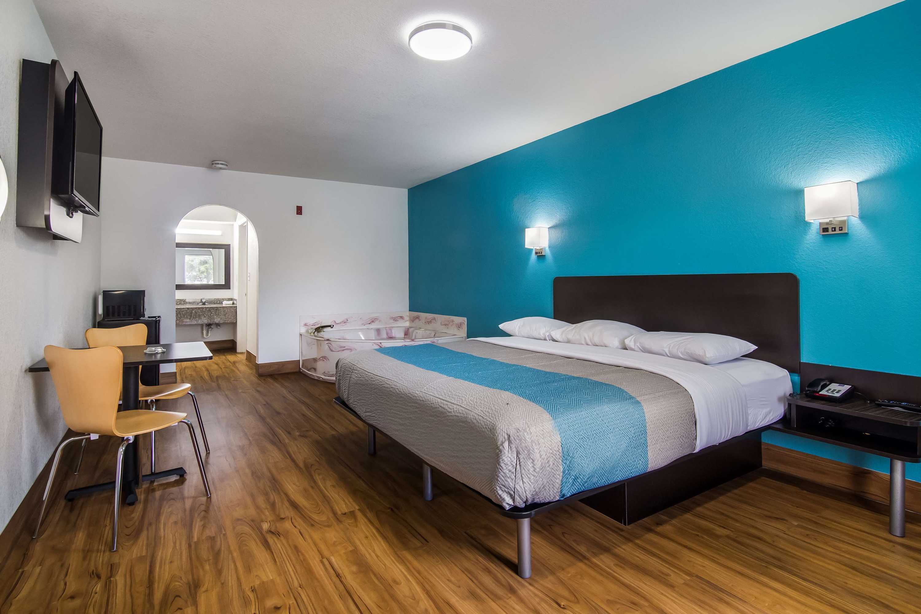 Gift card for Motel 6 Pensacola, FL - Nas