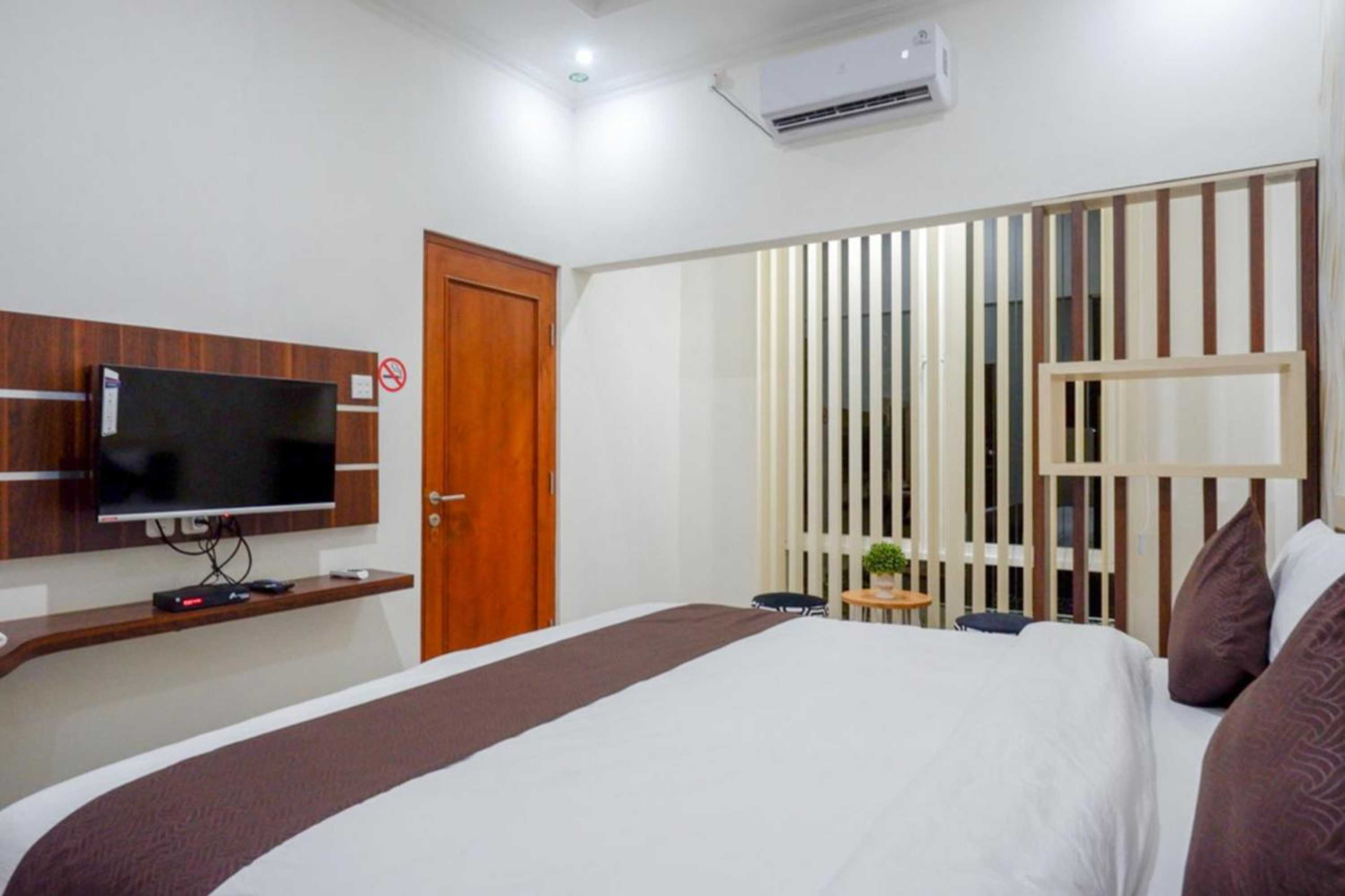 Gift card for Reddoorz Syariah at Omah Sawah Gift card for Reddoorz Syariah at Omah Sawah