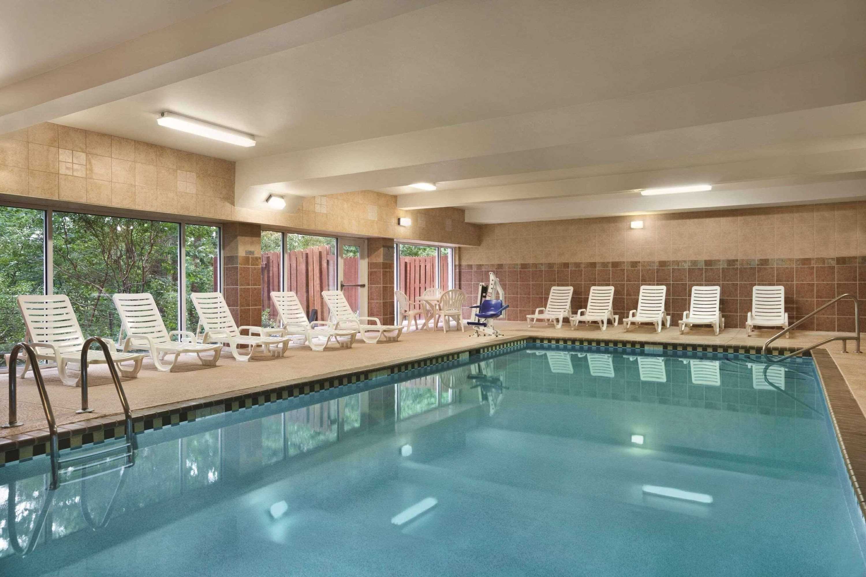 Gift card for Country Inn & Suites by Radisson, Newnan, GA Gift card for Country Inn & Suites by Radisson, Newnan, GA