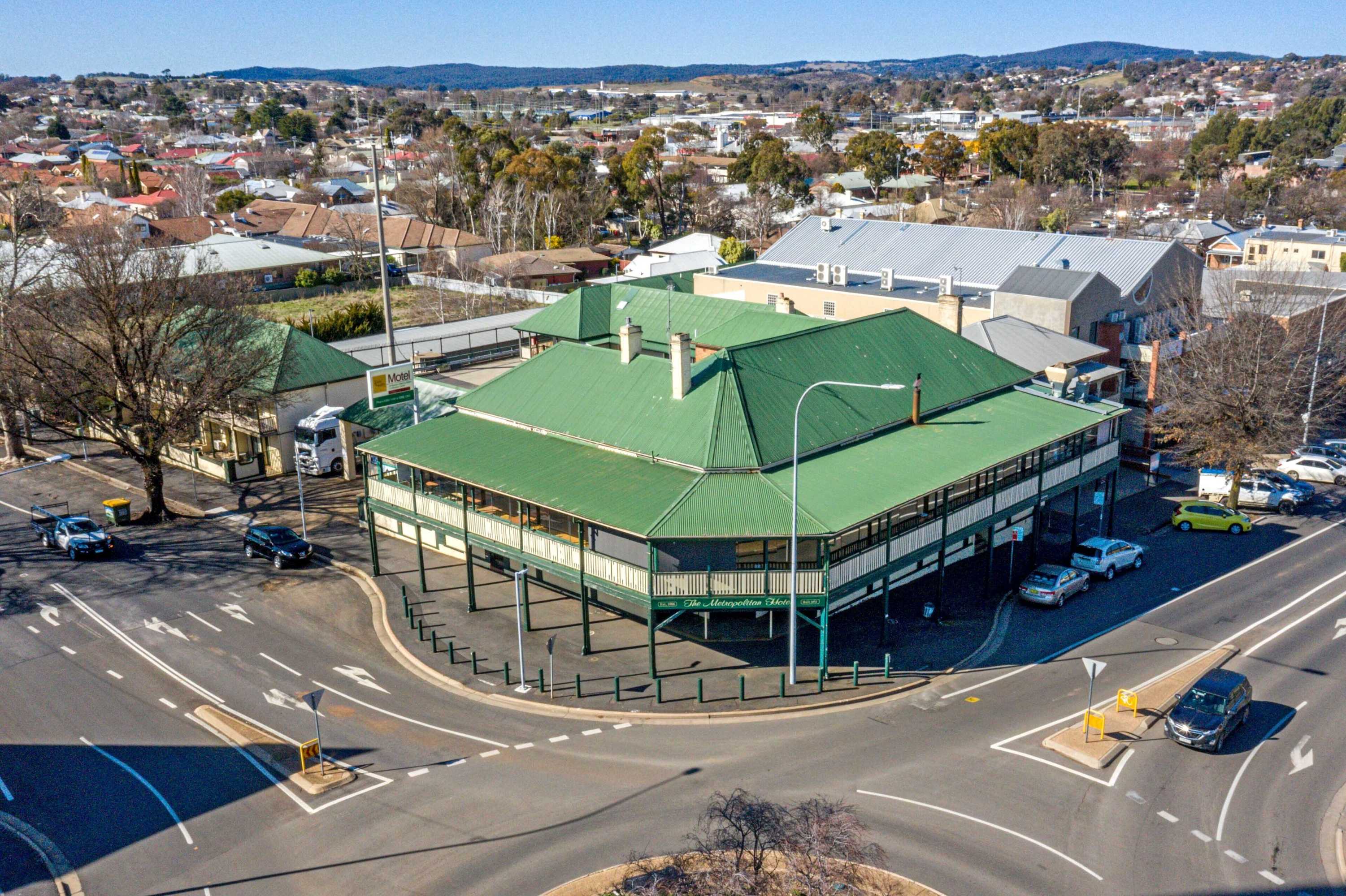 Gift card for Metropolitan Hotel Orange Gift card for Metropolitan Hotel Orange