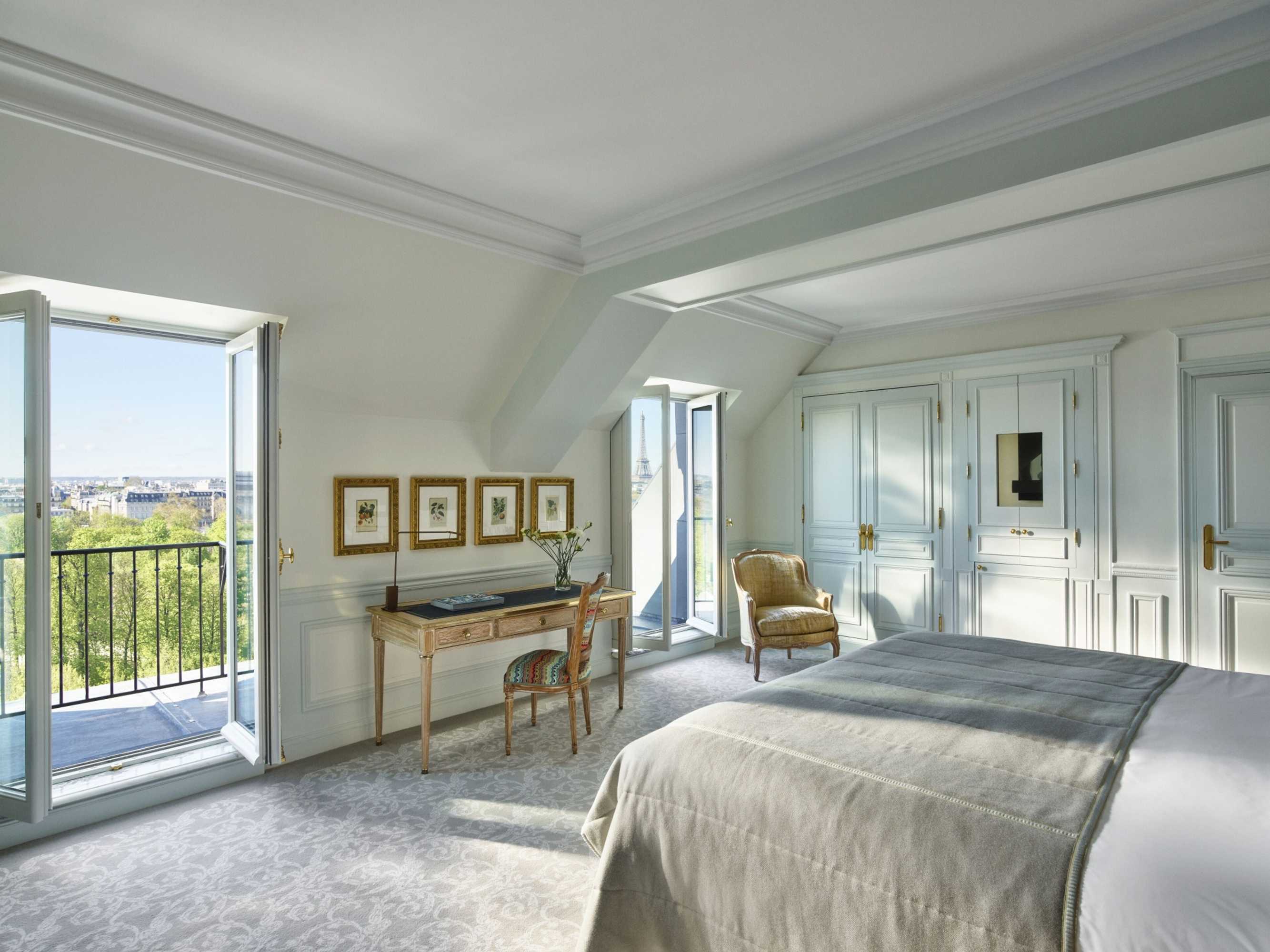 Gift card for Le Meurice - Dorchester Collection Gift card for Le Meurice - Dorchester Collection