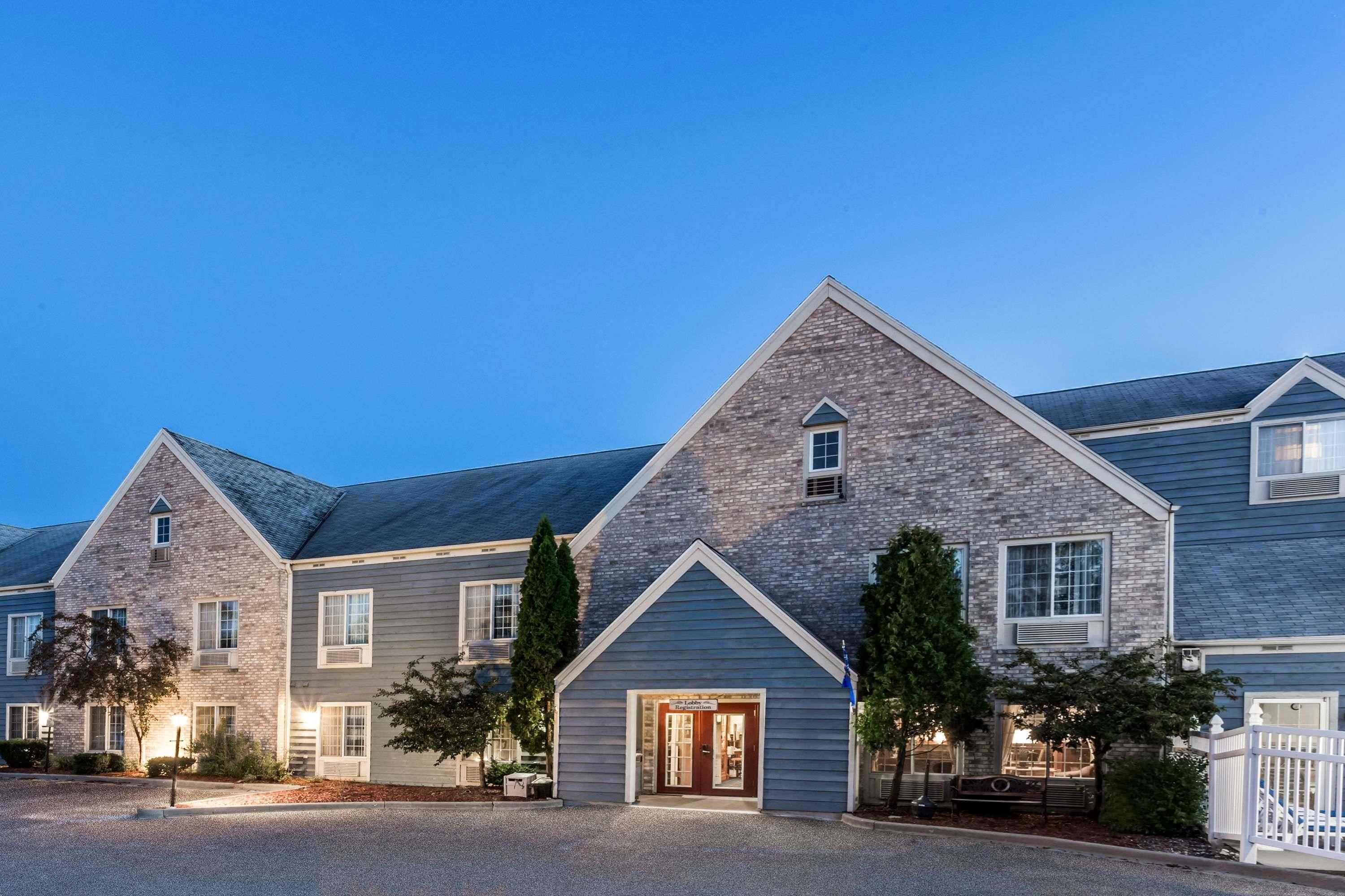 Gift card for Baymont by Wyndham Mequon Milwaukee Area Gift card for Baymont by Wyndham Mequon Milwaukee Area