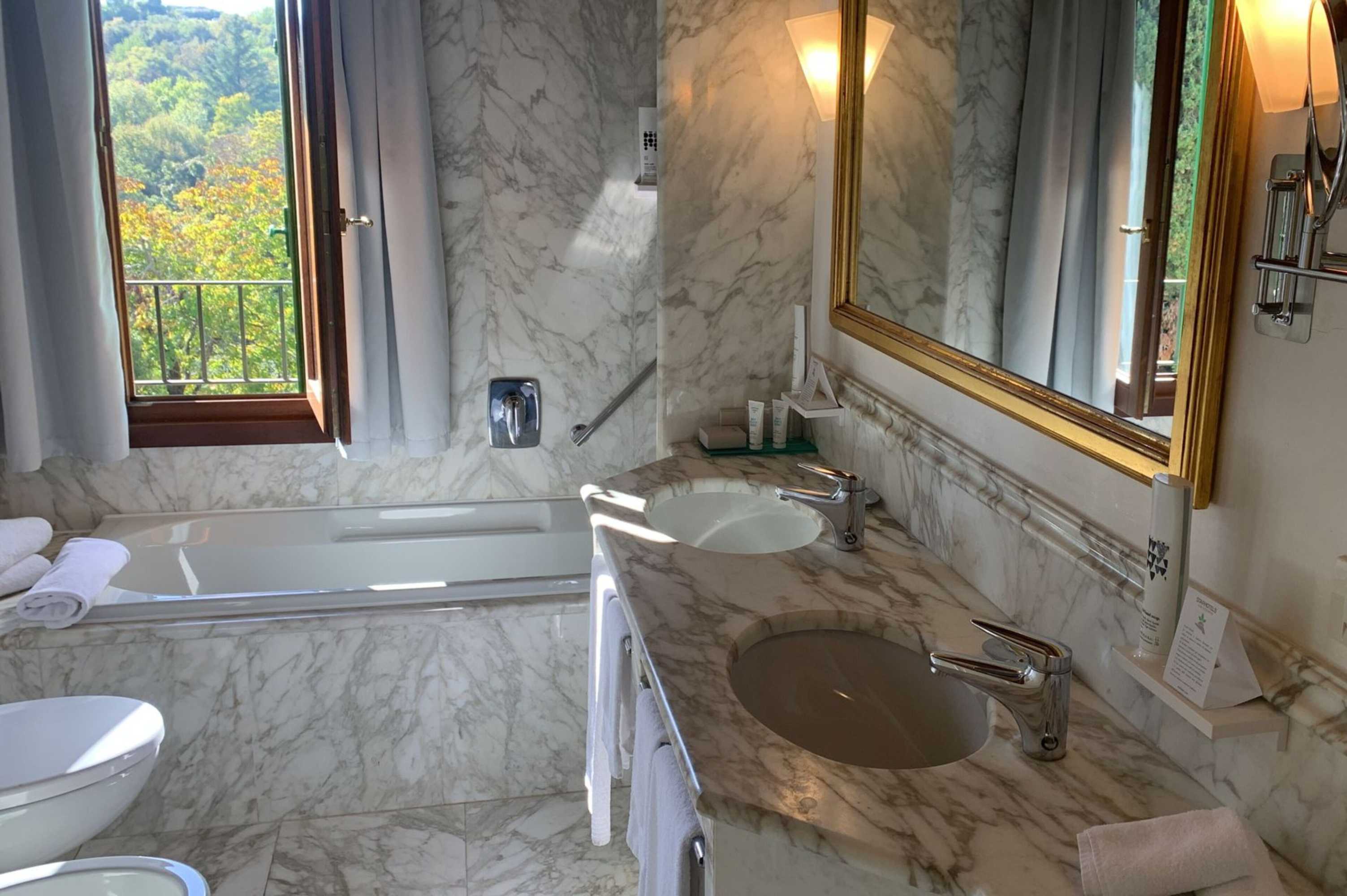 Gift card for Villa Michelangelo Vicenza – Starhotels Collezione Gift card for Villa Michelangelo Vicenza – Starhotels Collezione