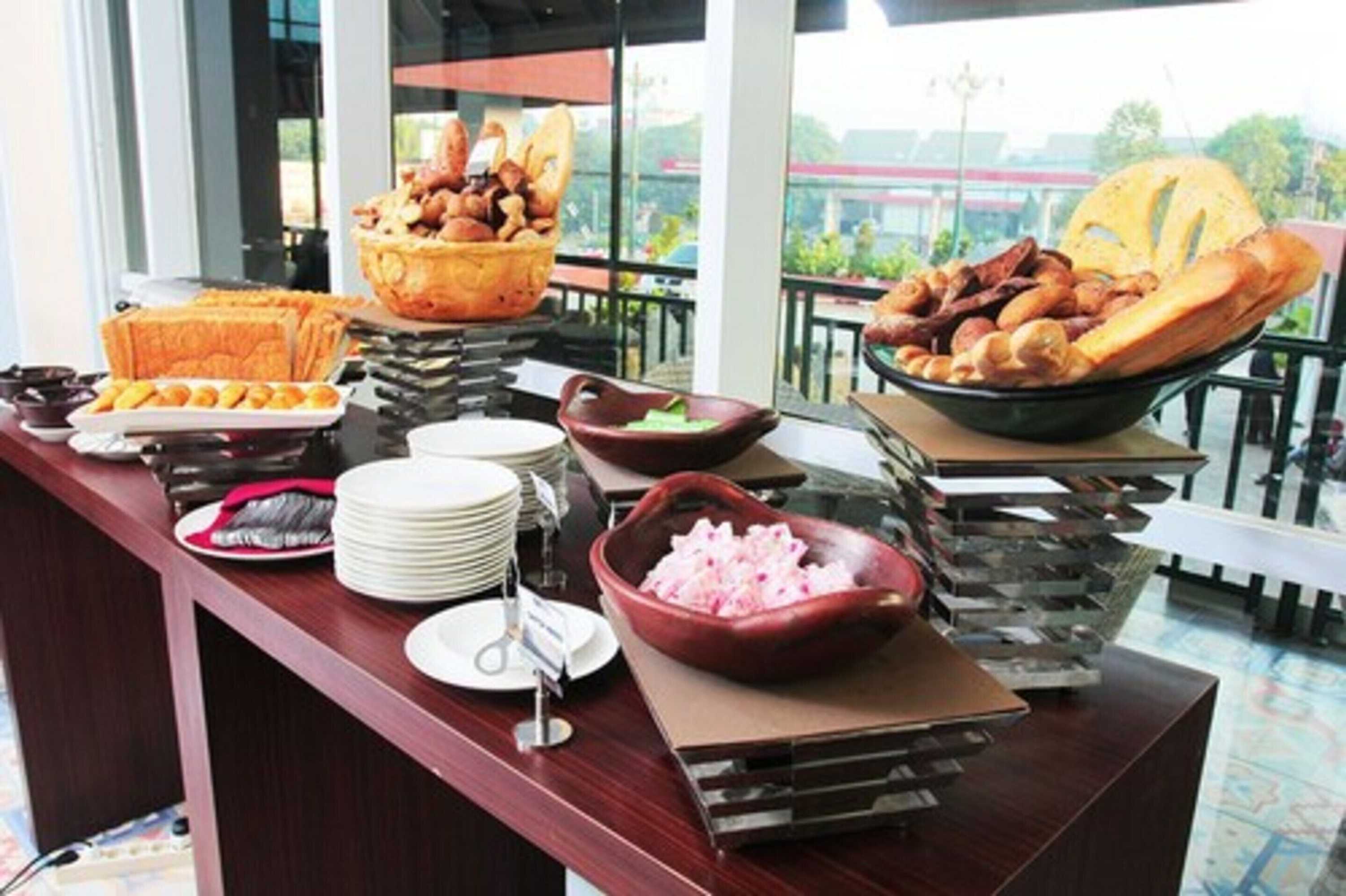 Gift card for Merapi Merbabu Hotels & Resort Bekasi Gift card for Merapi Merbabu Hotels & Resort Bekasi
