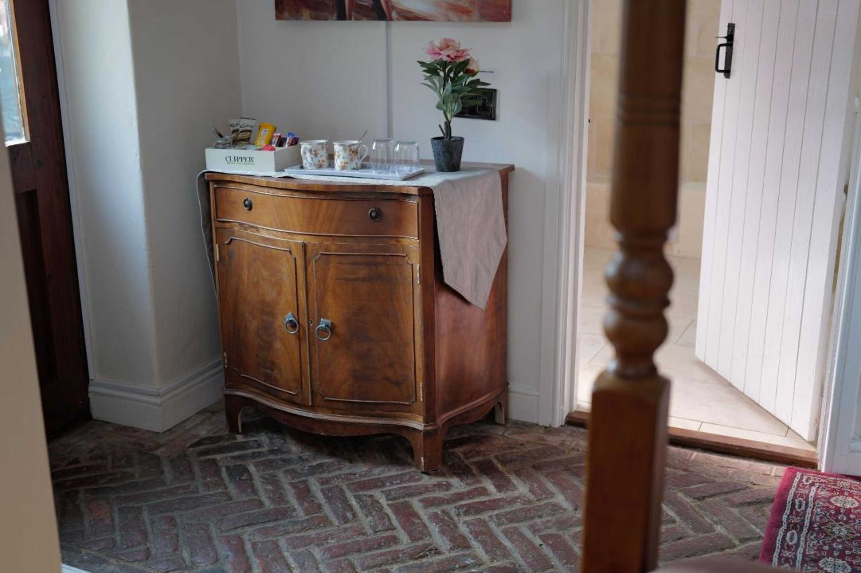 Gift card for Knoll Hill Farm, The Place To Stay